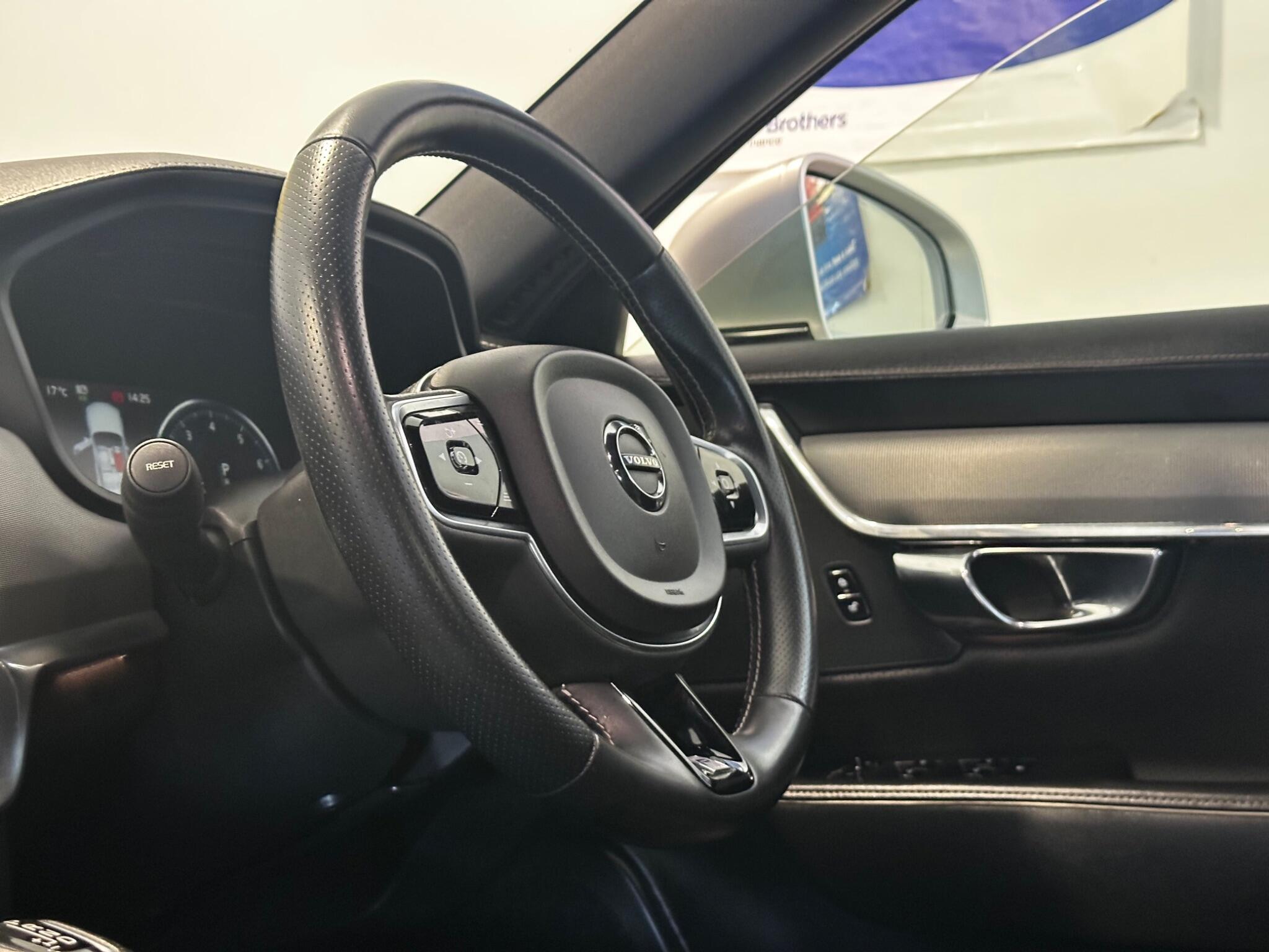 Used Volvo S90