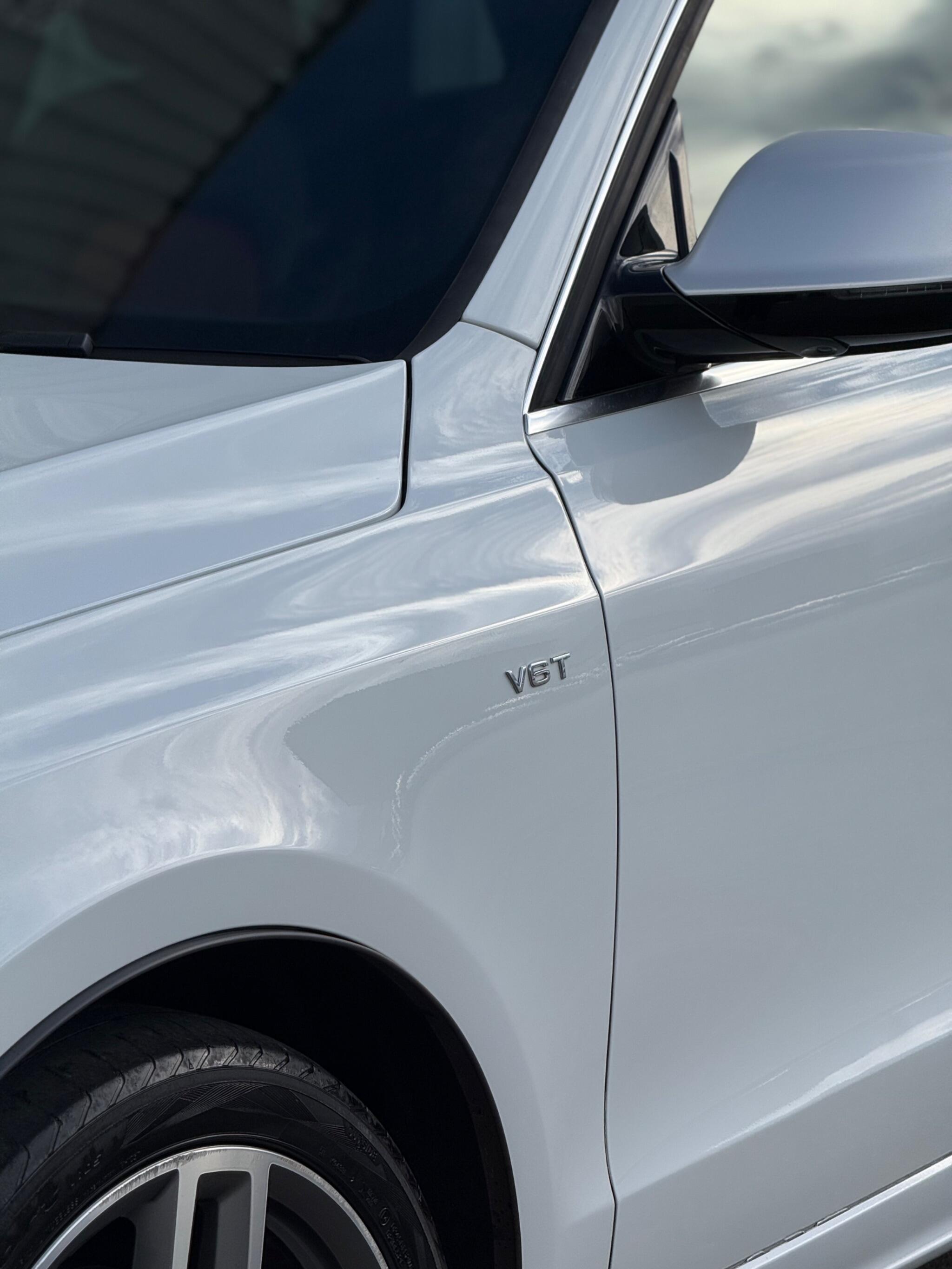 Audi SQ5 - Image 15