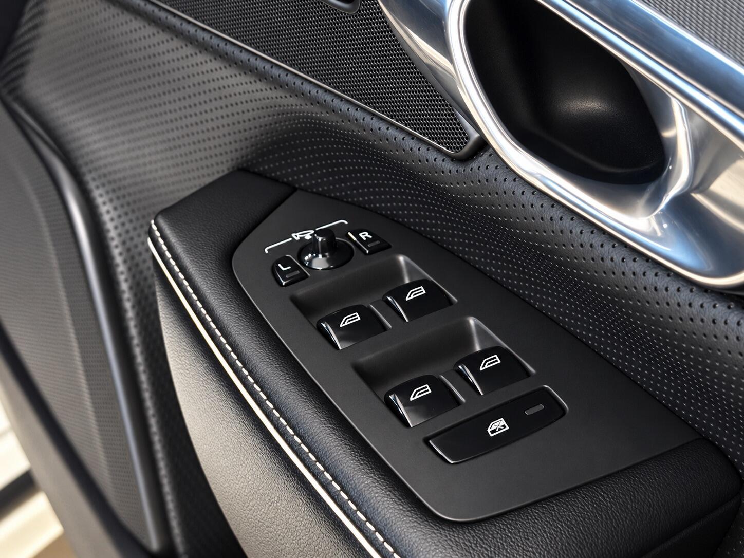 Volvo S90 - Image 12