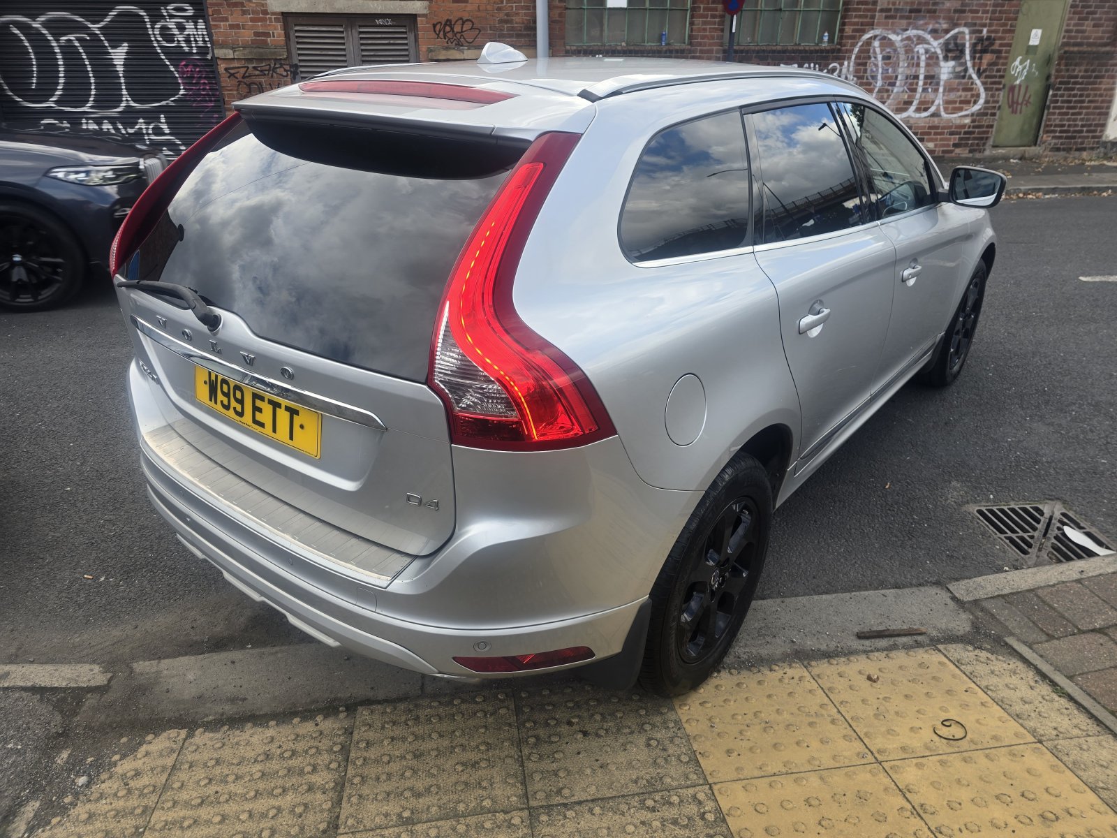 Volvo XC60 - Image 5