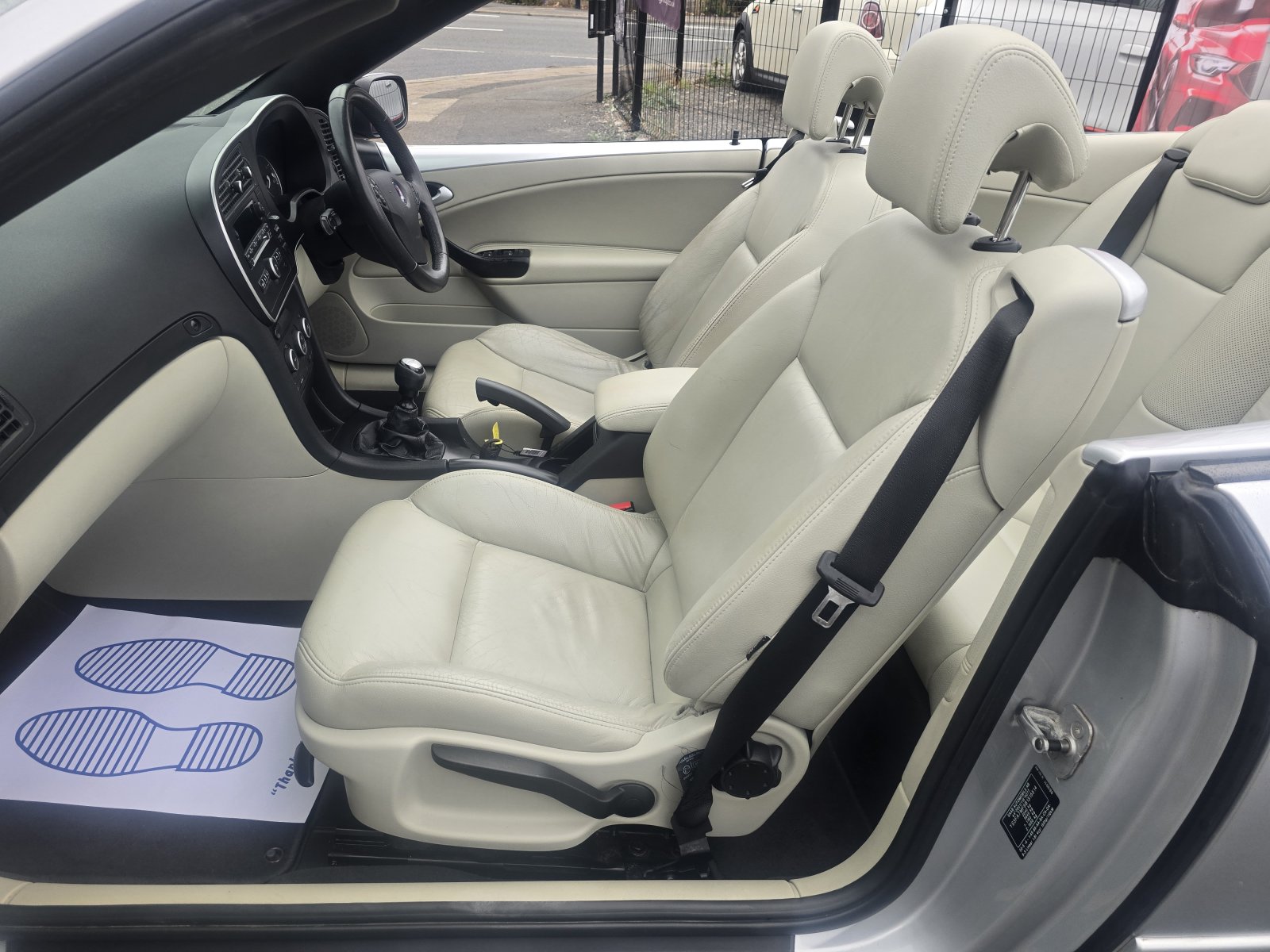 Saab 9-3 - Image 33
