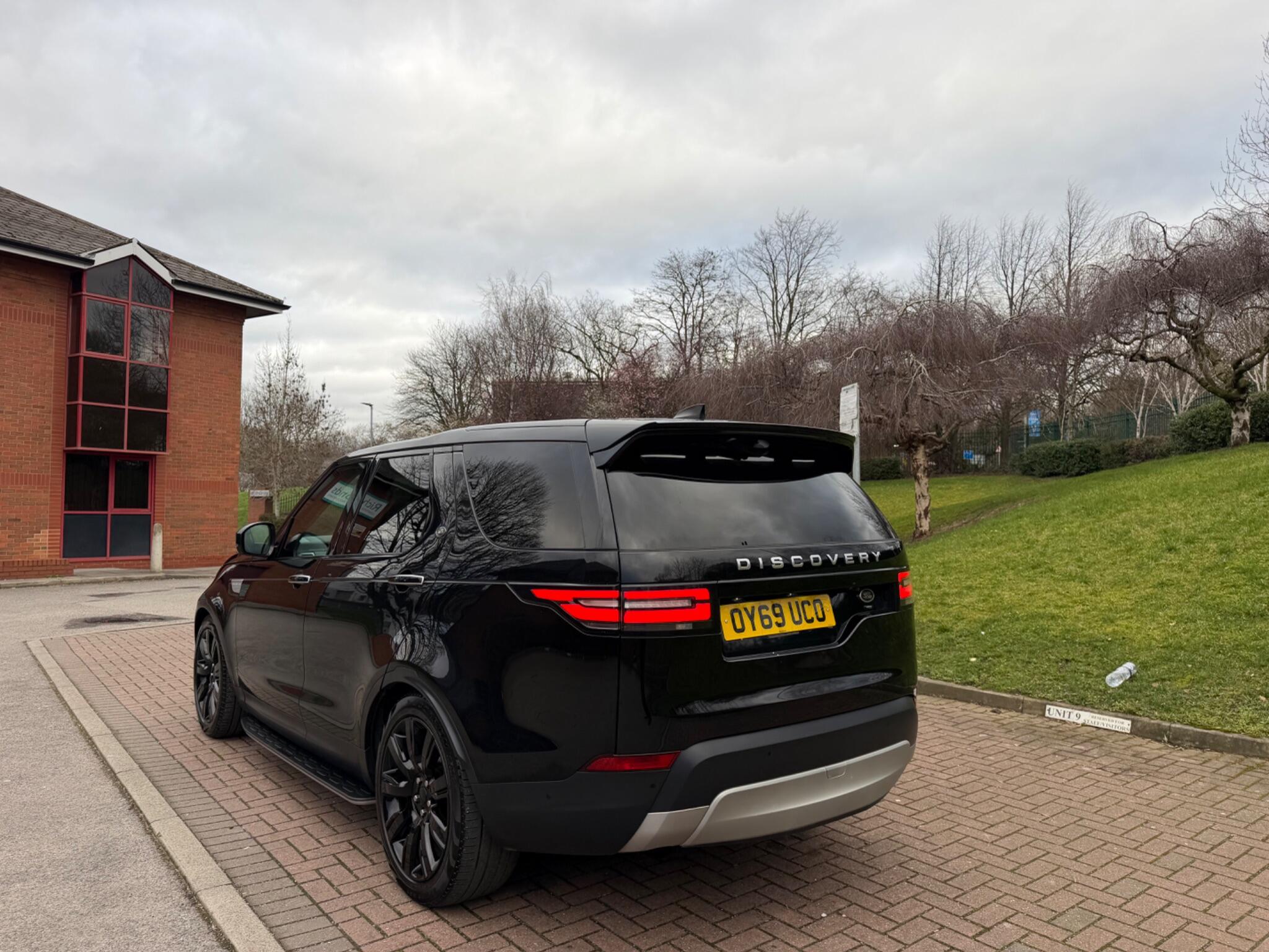 Land Rover Discovery - Image 8