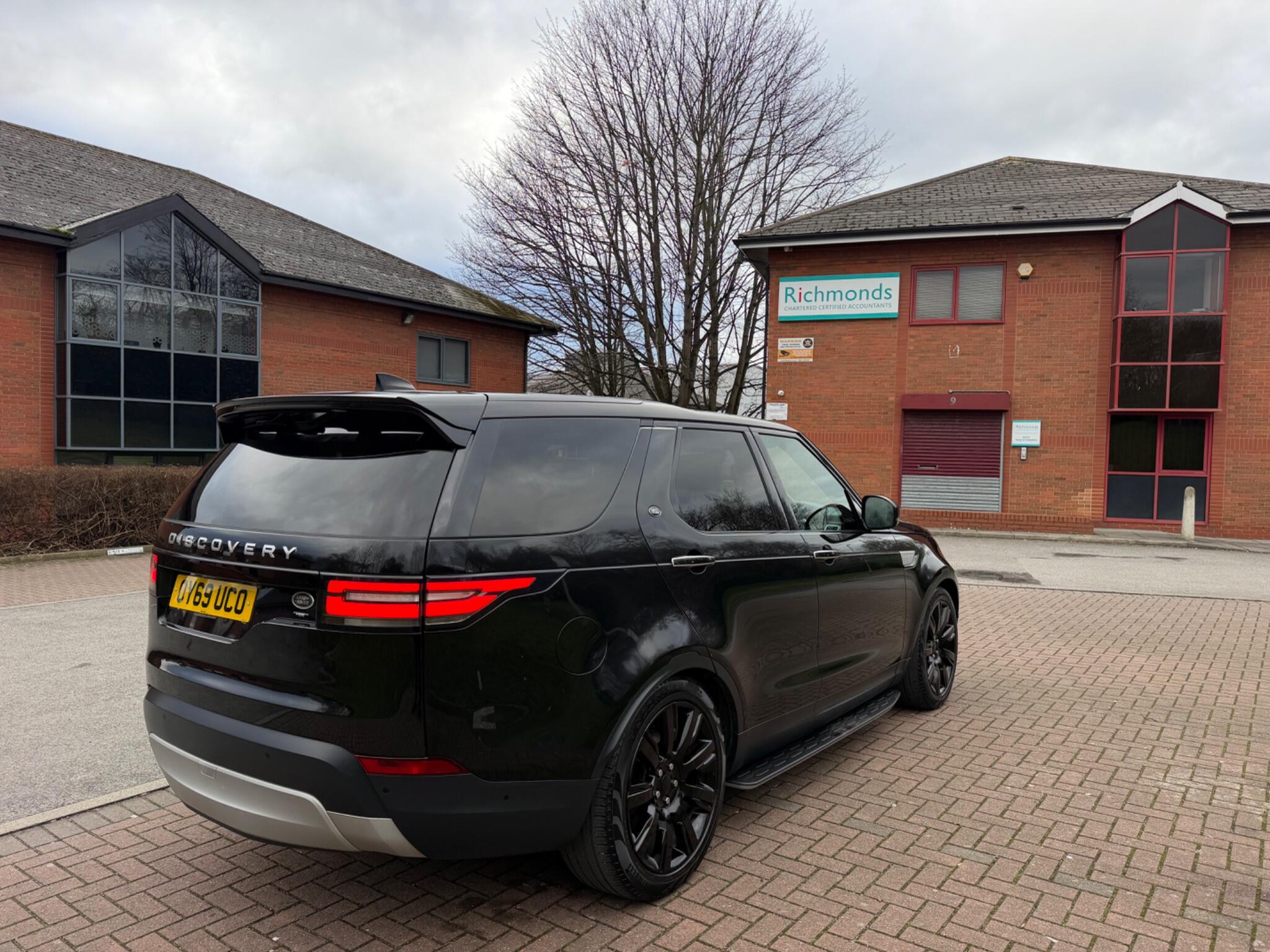 Land Rover Discovery - Image 18