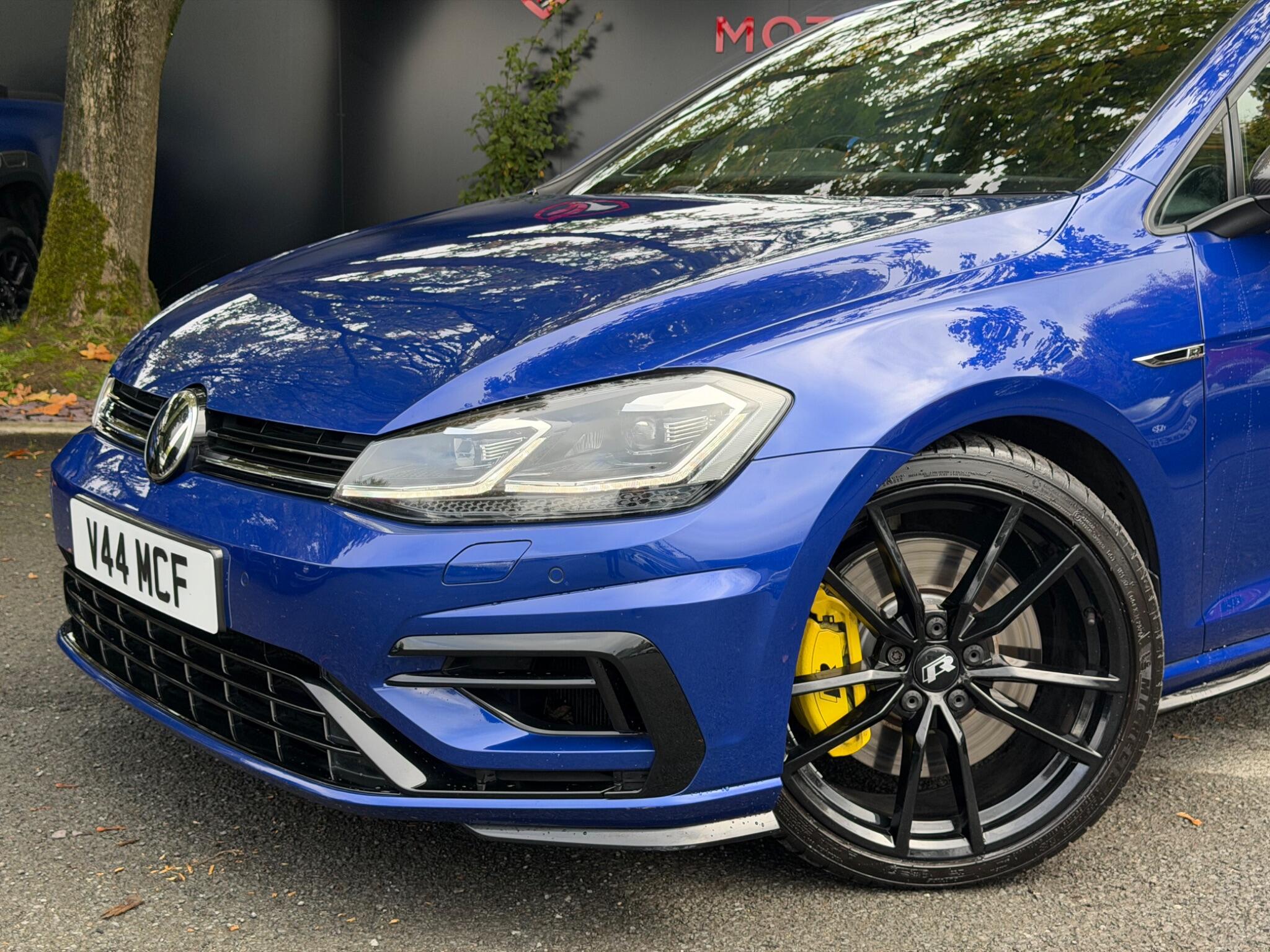 Volkswagen Golf - Image 13