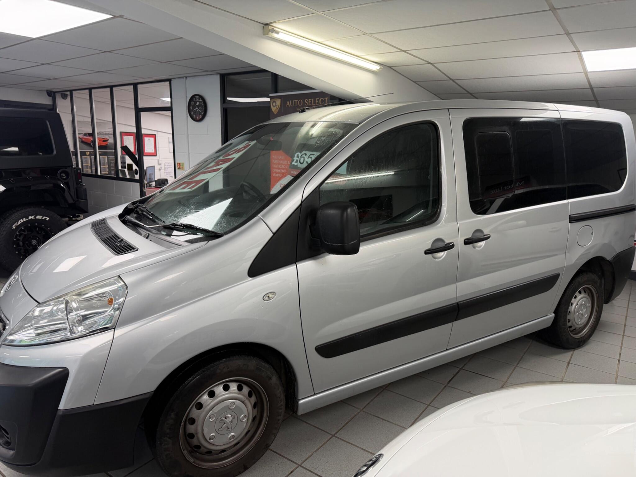 Peugeot Expert Tepee - Image 11