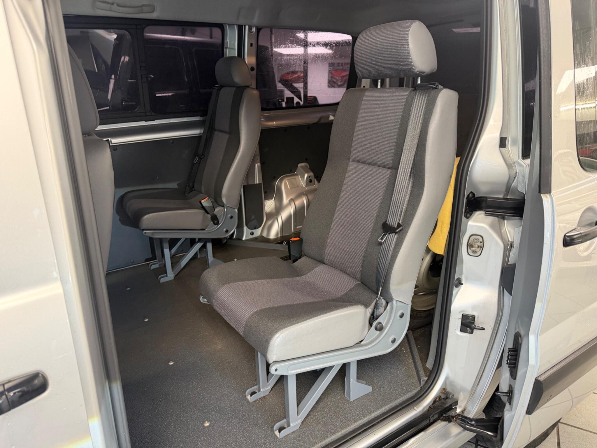 Peugeot Expert Tepee - Image 12
