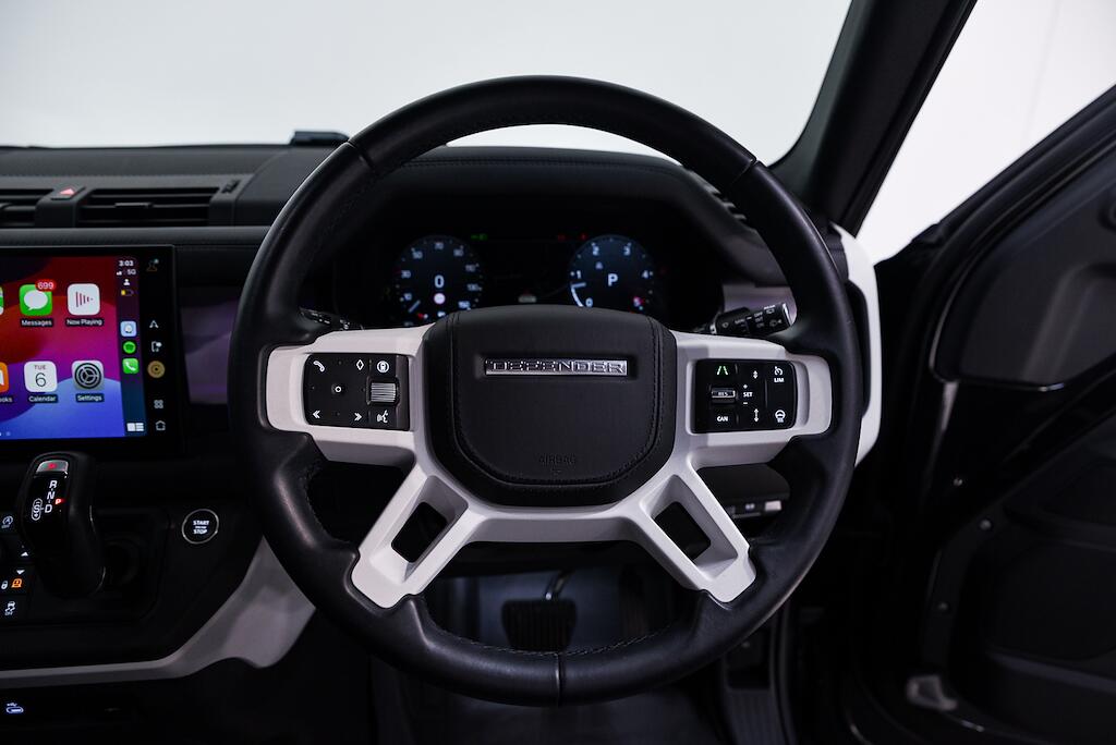 Land Rover Defender 90 - Image 20