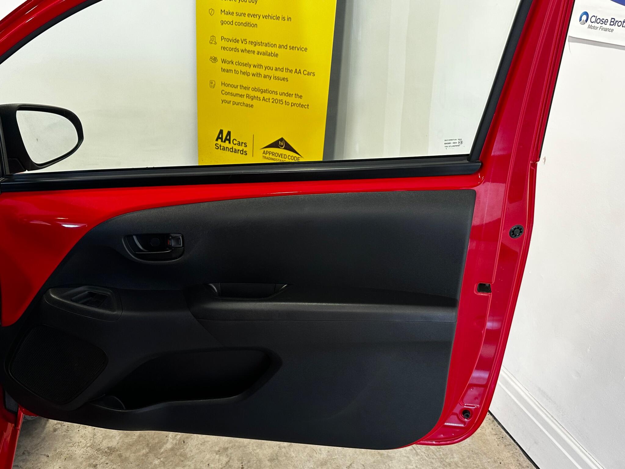 Peugeot 108 - Image 10