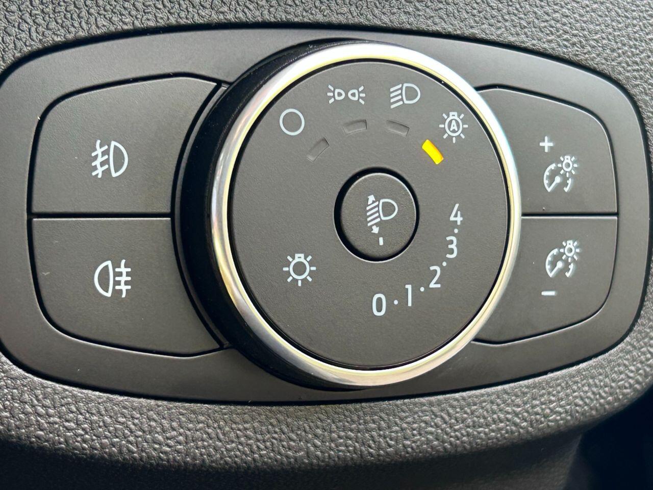 Ford Fiesta - Image 18