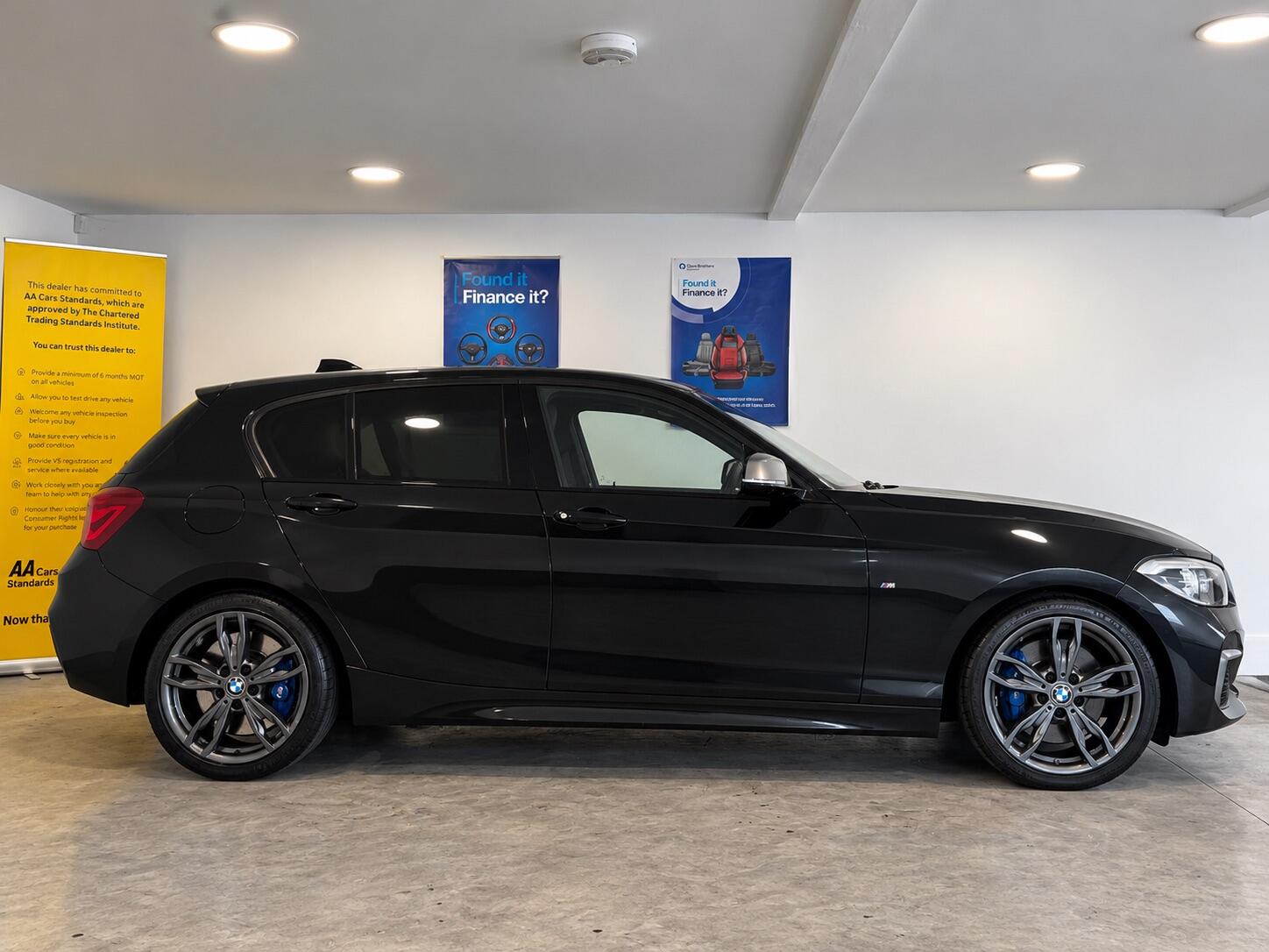 BMW 1 Series - Image 7