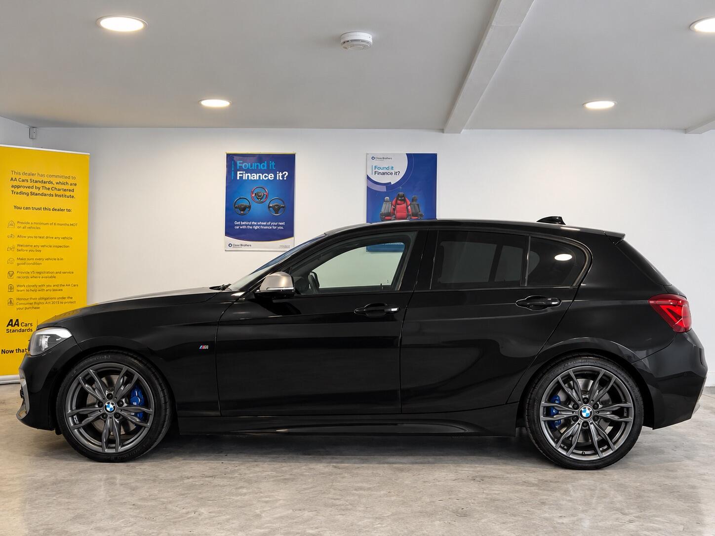 BMW 1 Series - Image 9