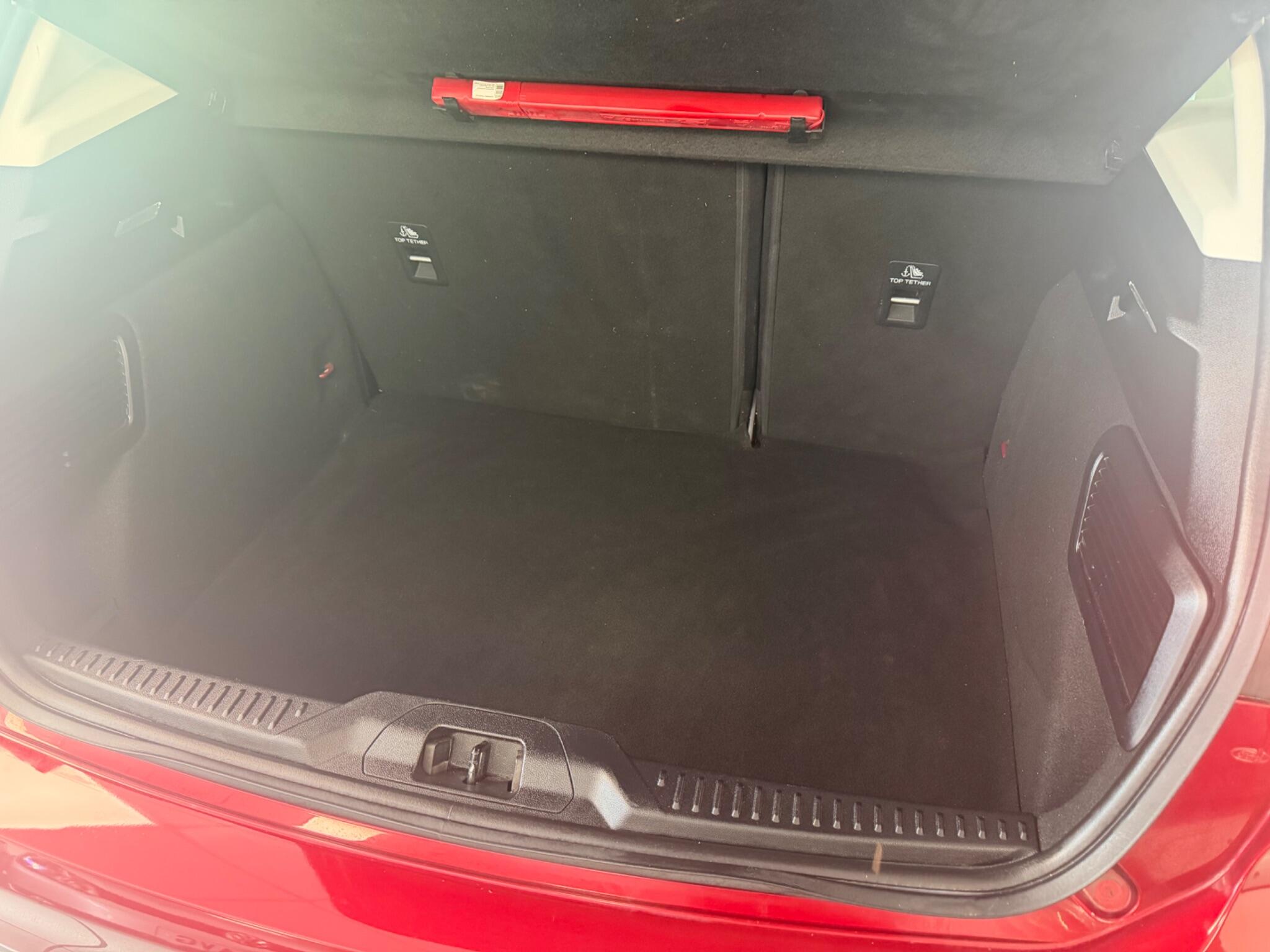 Ford Focus - Image 13