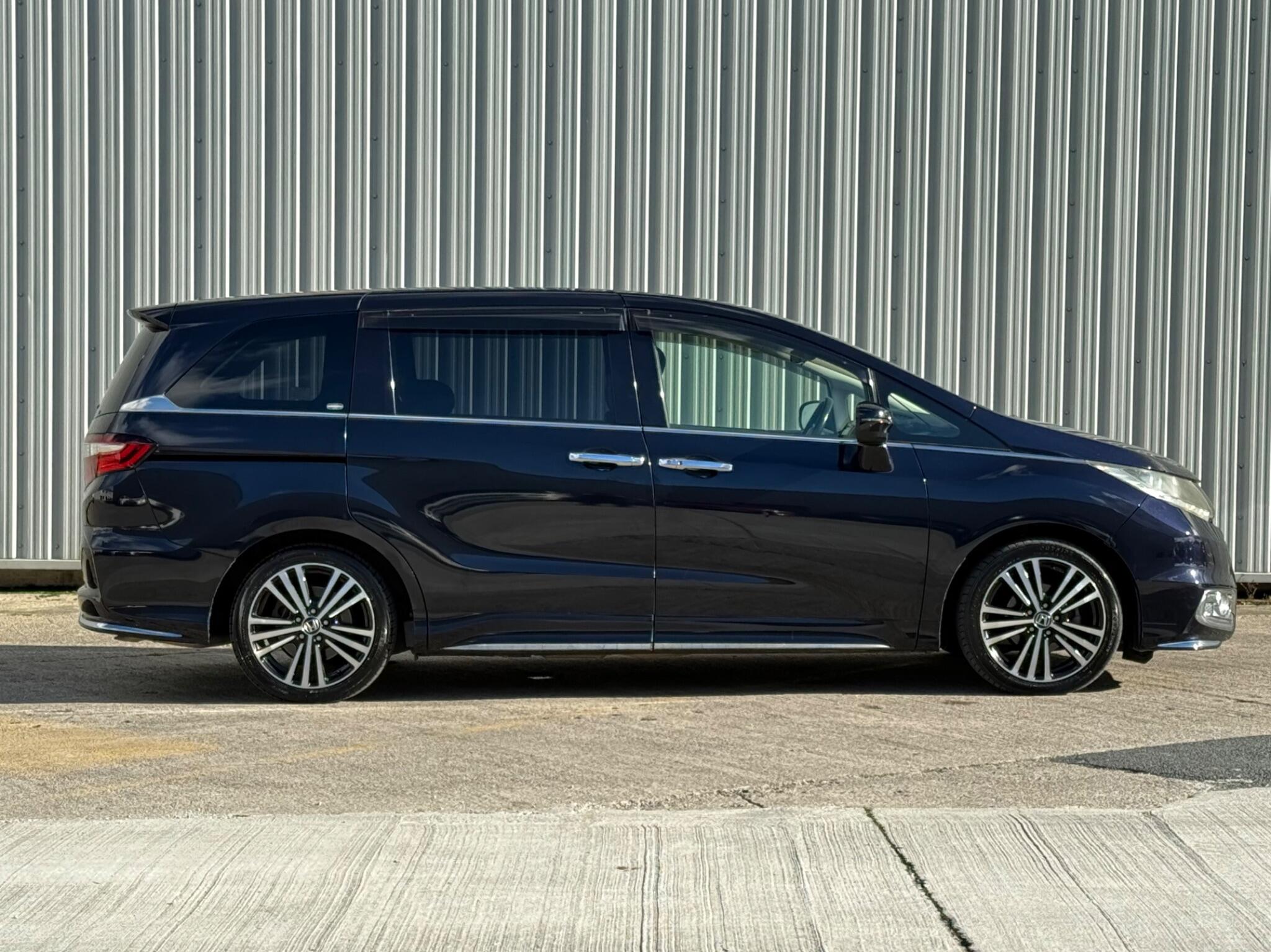 Honda Odyssey - Image 15