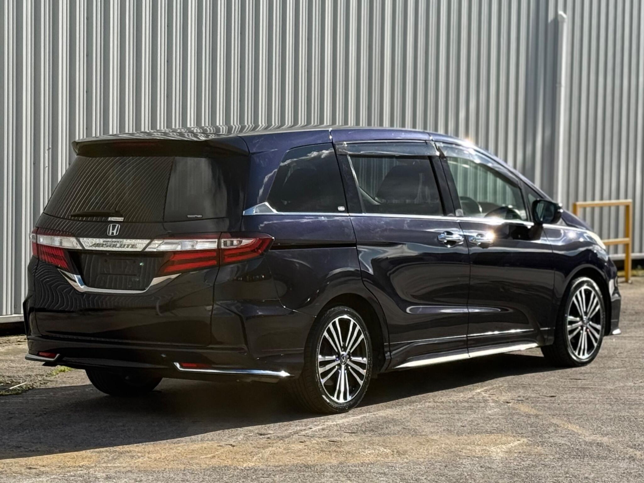 Honda Odyssey - Image 16