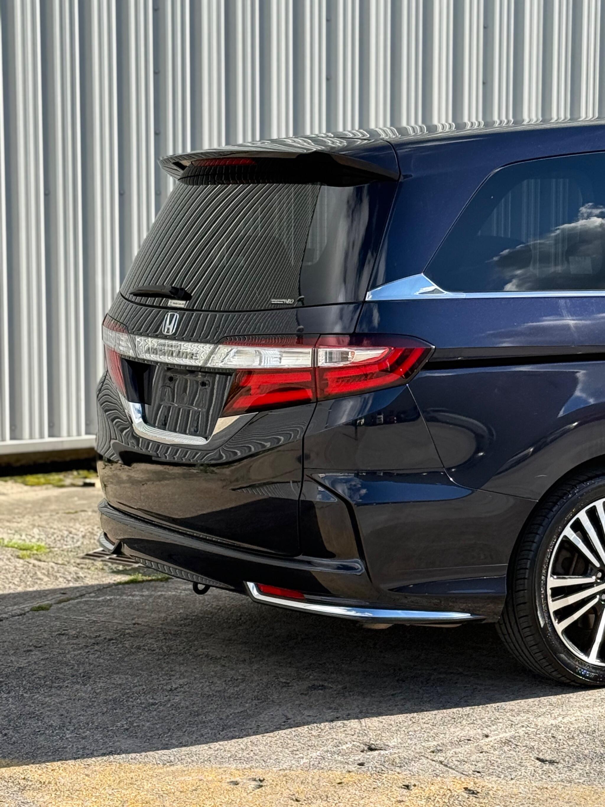 Honda Odyssey - Image 18