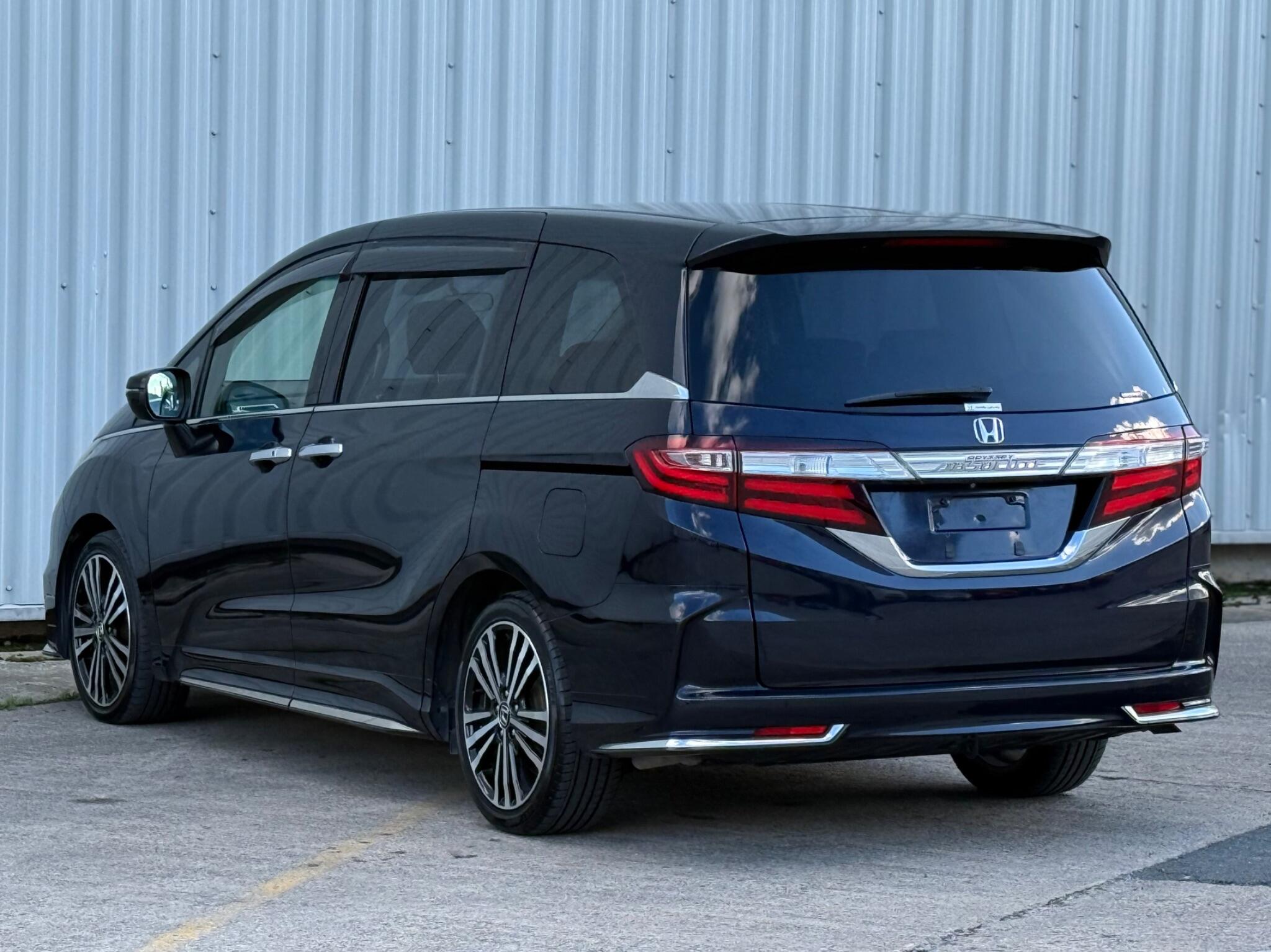 Honda Odyssey - Image 19