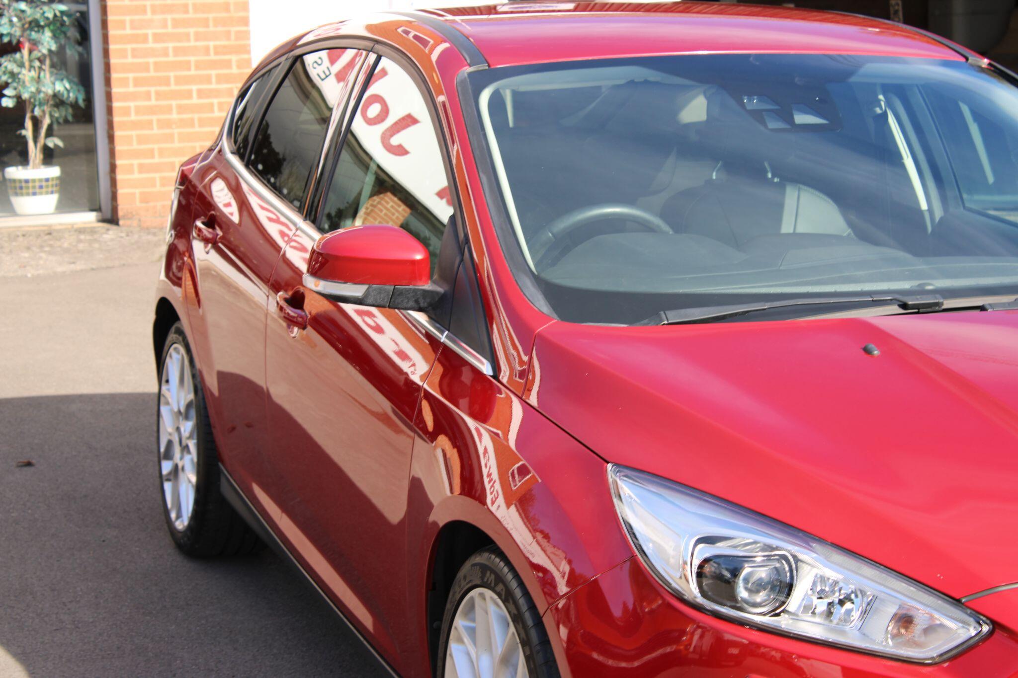 Ford Focus - Image 4
