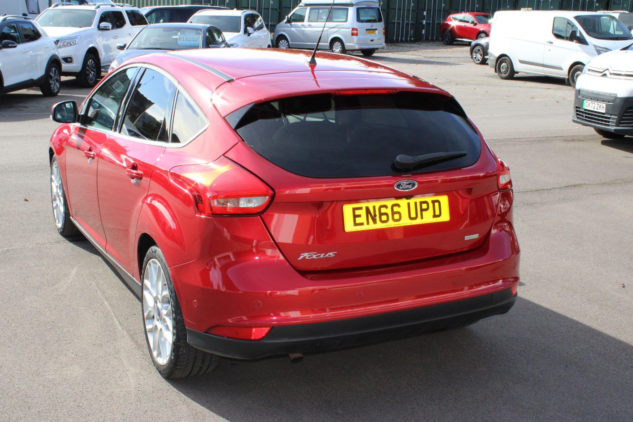 Ford Focus - Image 4