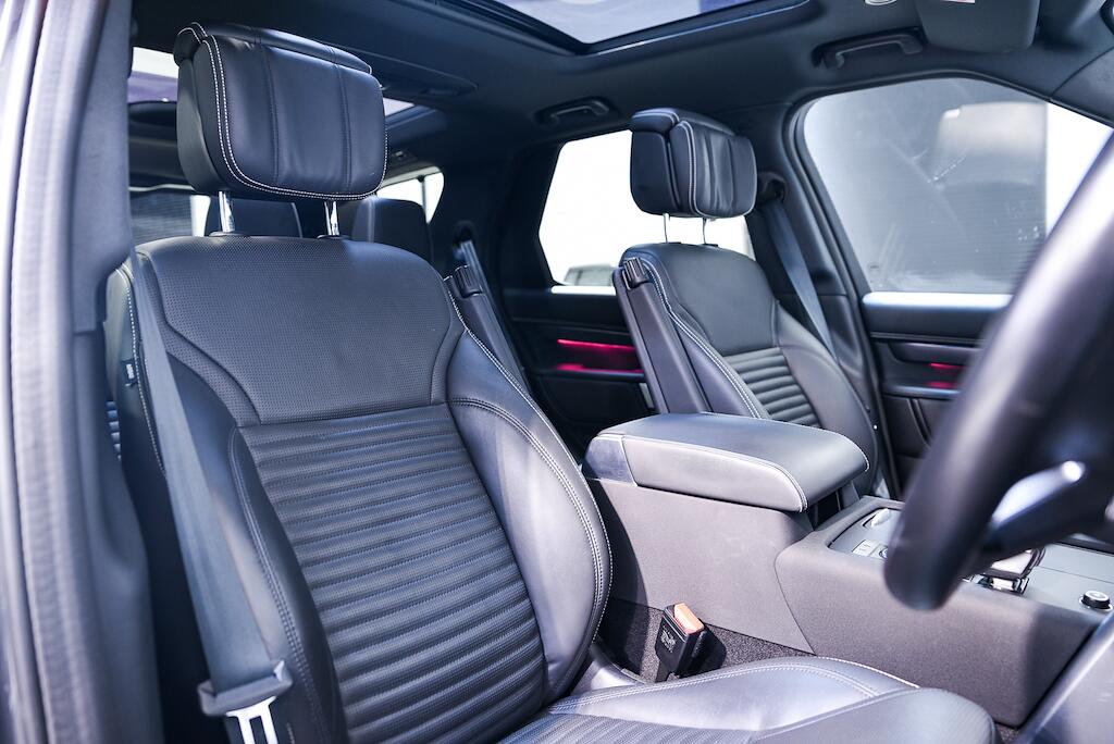 Land Rover Discovery - Image 11