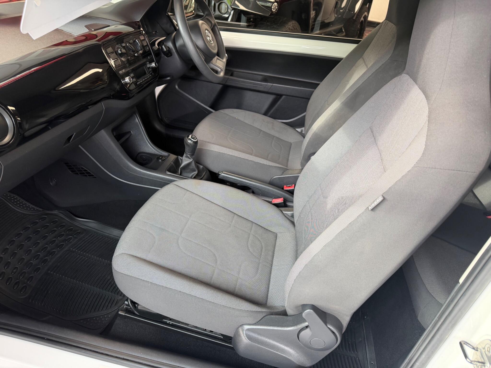 Volkswagen up! - Image 6