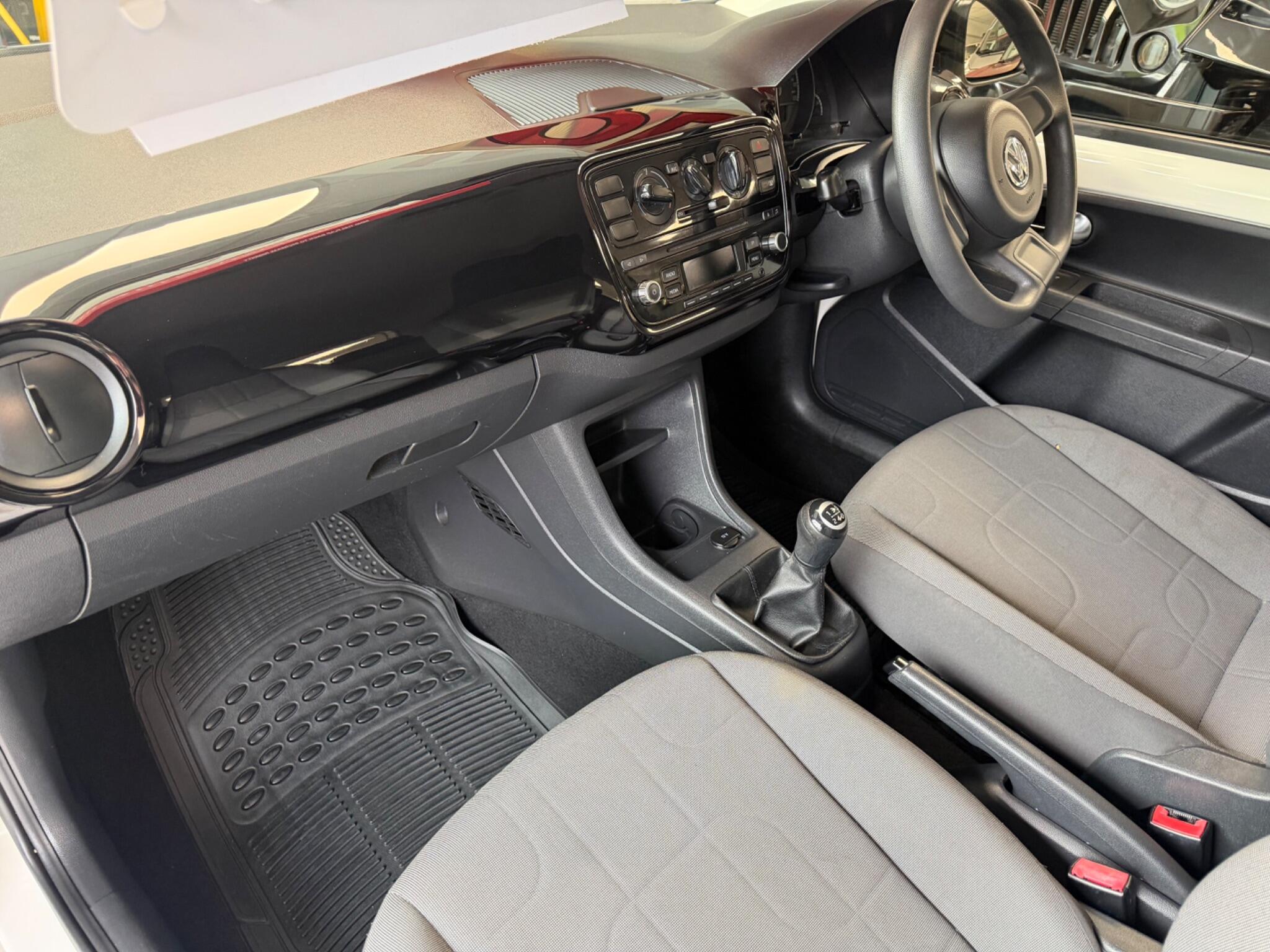 Volkswagen up! - Image 9