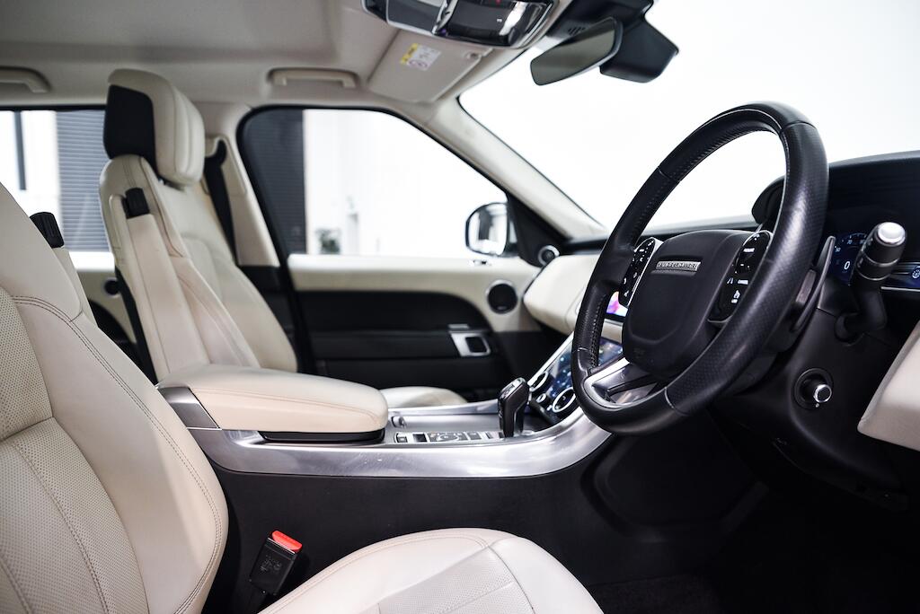 Land Rover RANGE ROVER SPORT - Image 9