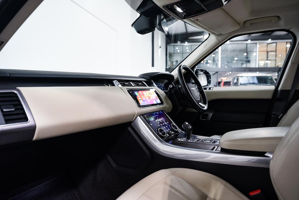 Land Rover RANGE ROVER SPORT - Image 11
