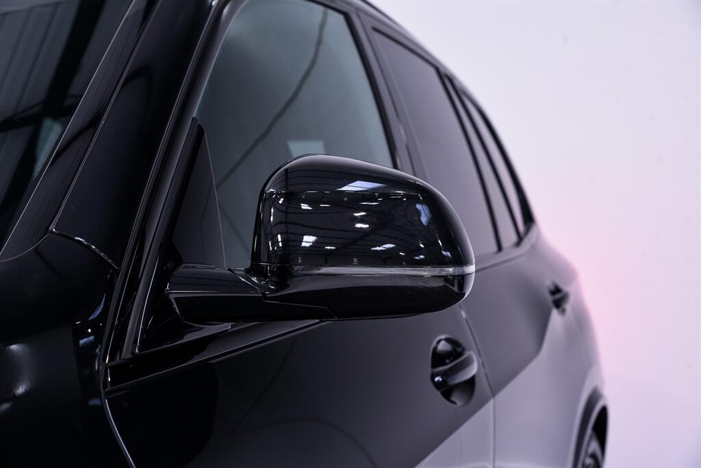 BMW X5 - Image 13