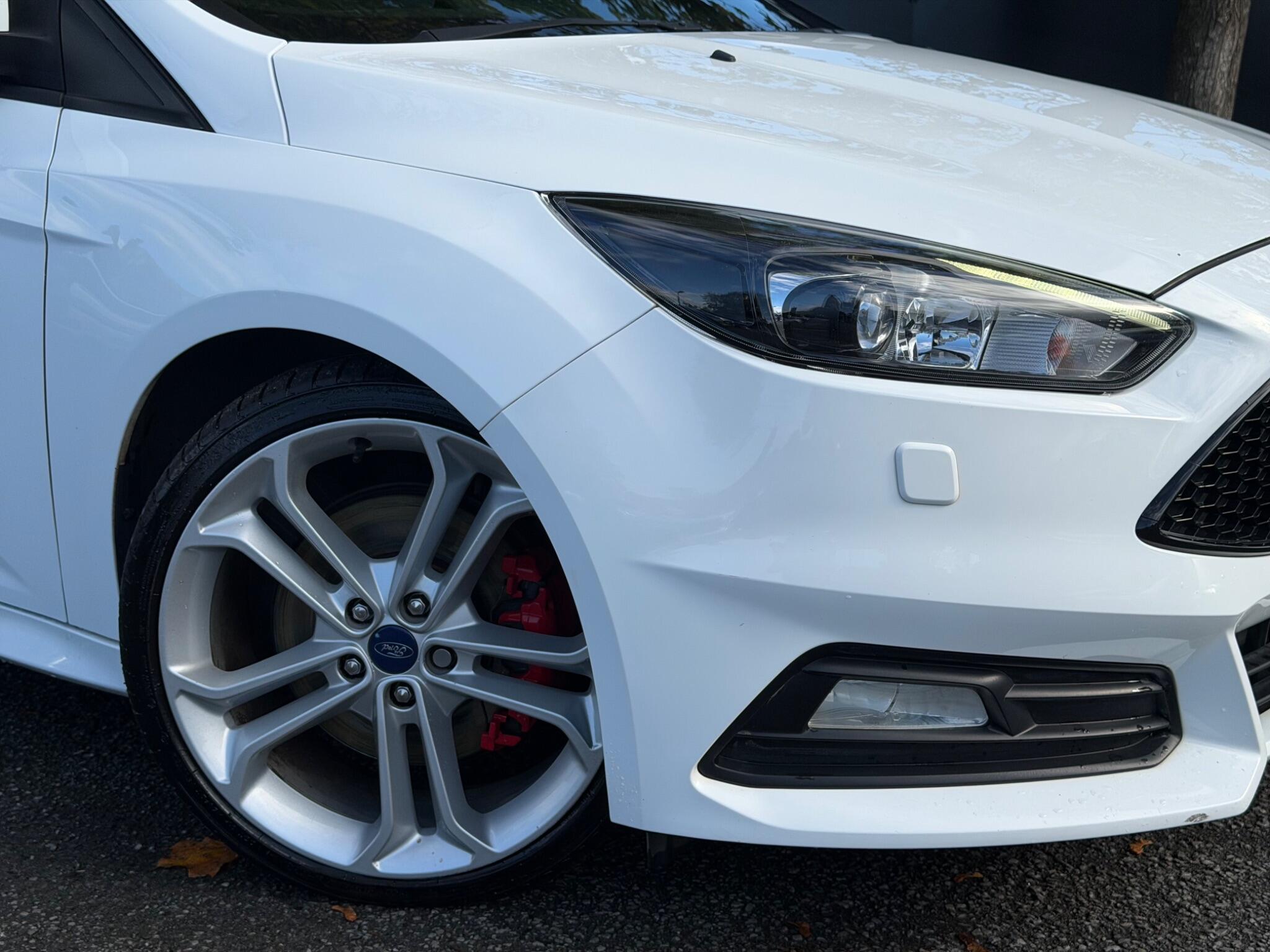 Ford Focus - Image 5