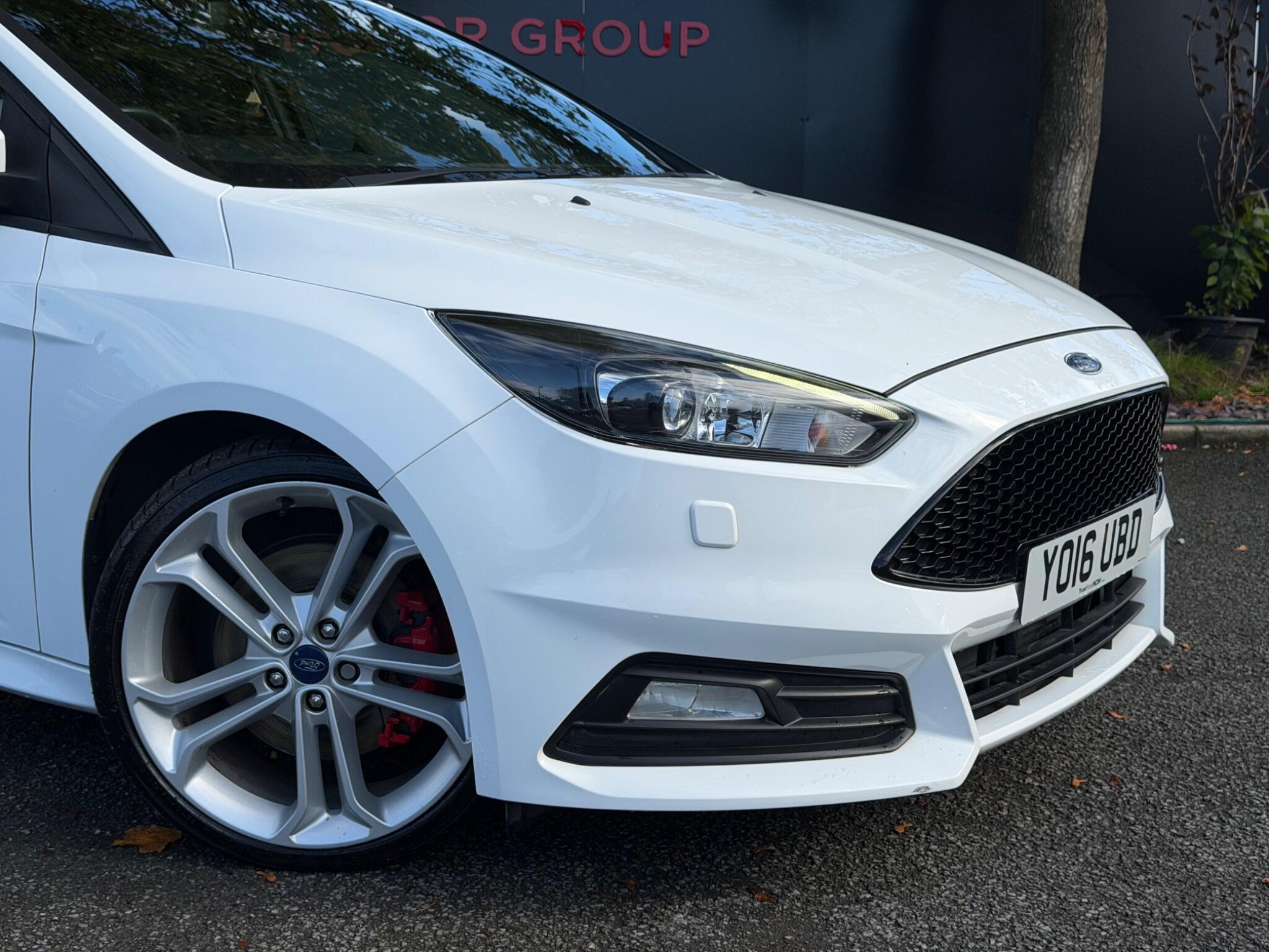 Ford Focus - Image 6