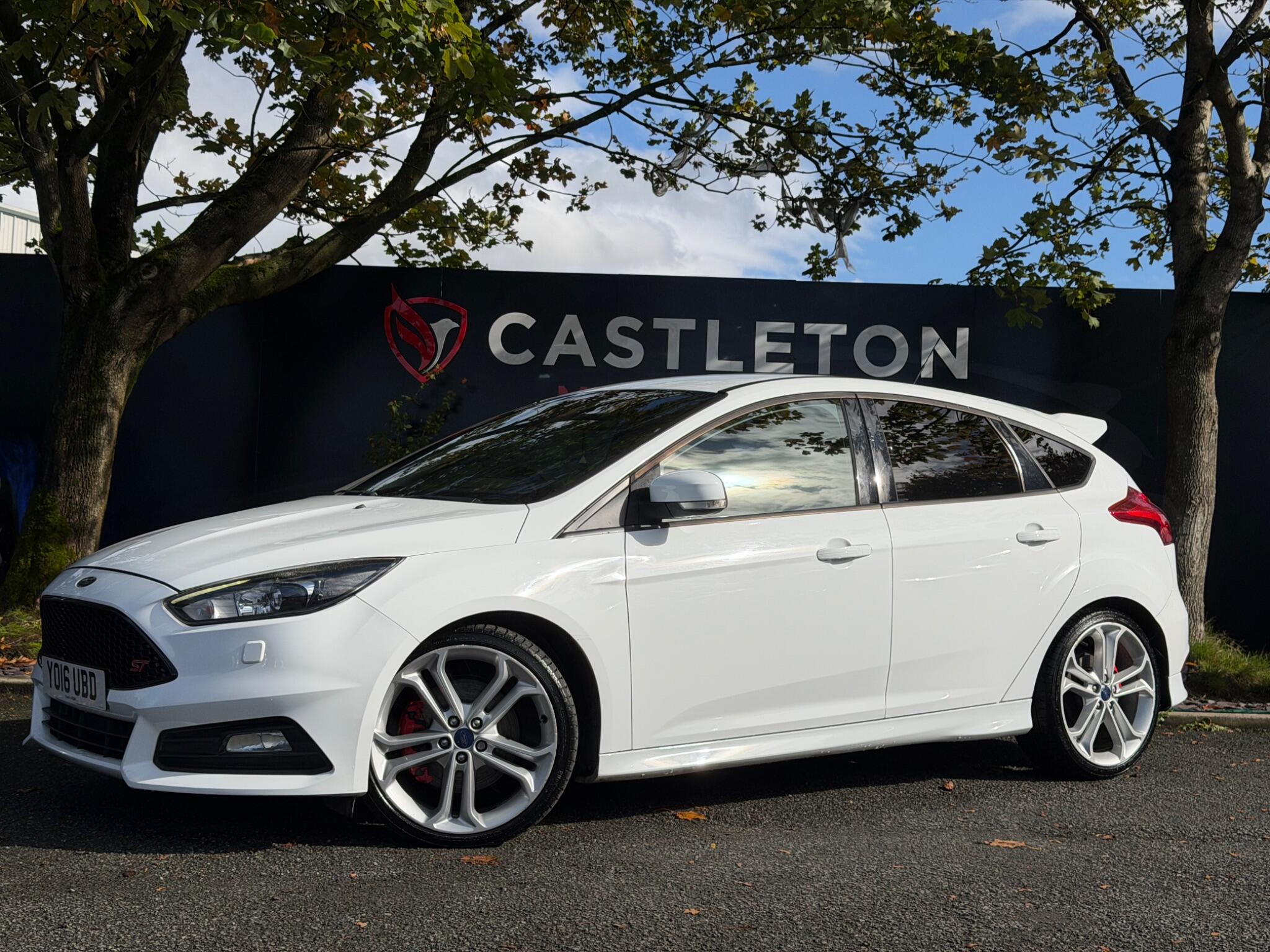 Ford Focus - Image 10