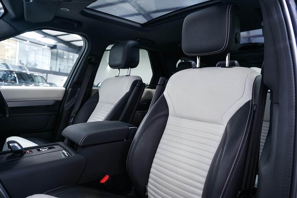 Land Rover Discovery - Image 13