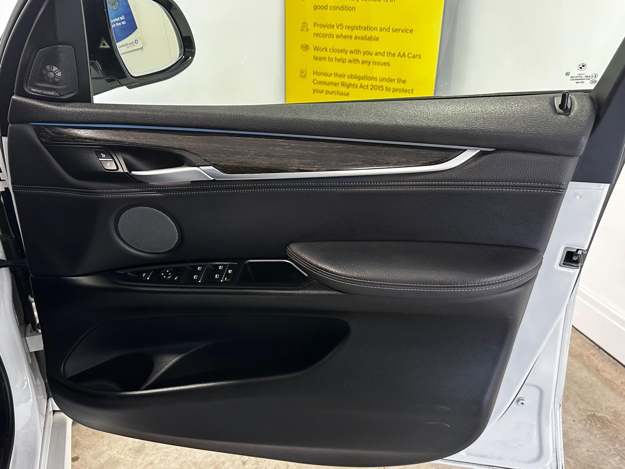 BMW X5 - Image 12