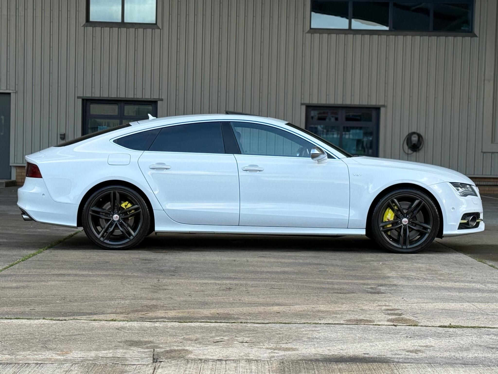 Audi S7 - Image 12