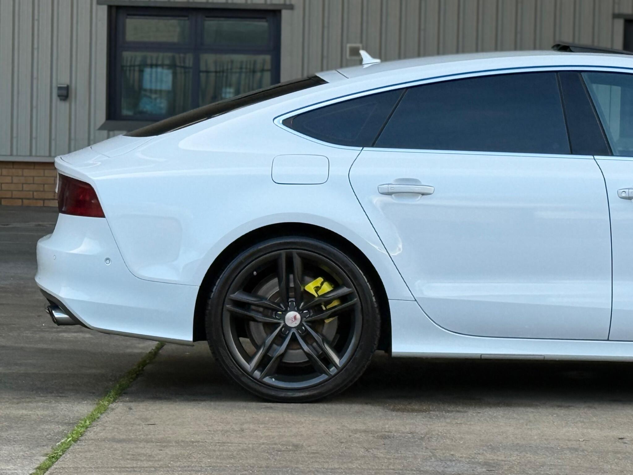 Audi S7 - Image 14
