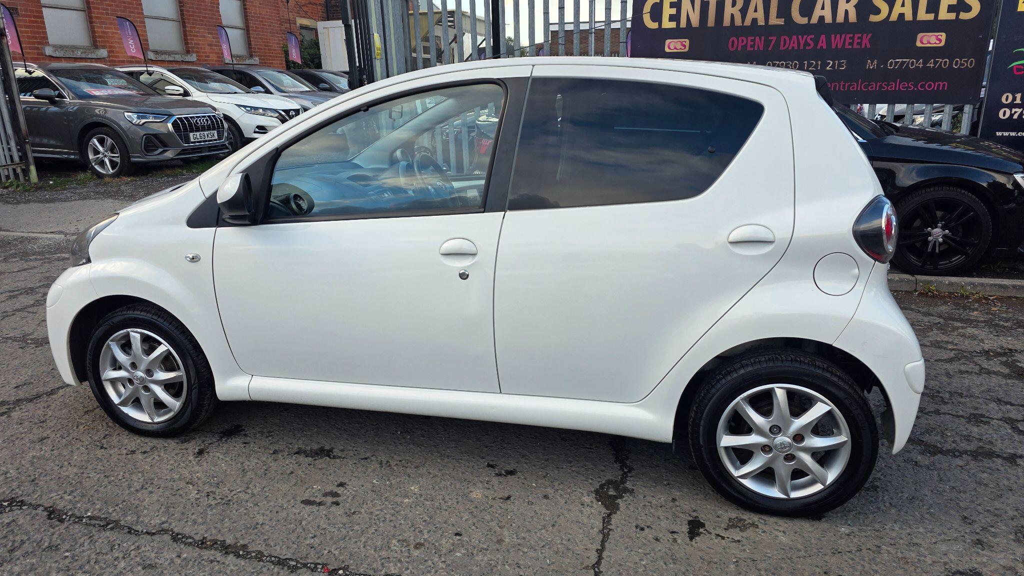 Toyota Aygo - Image 17
