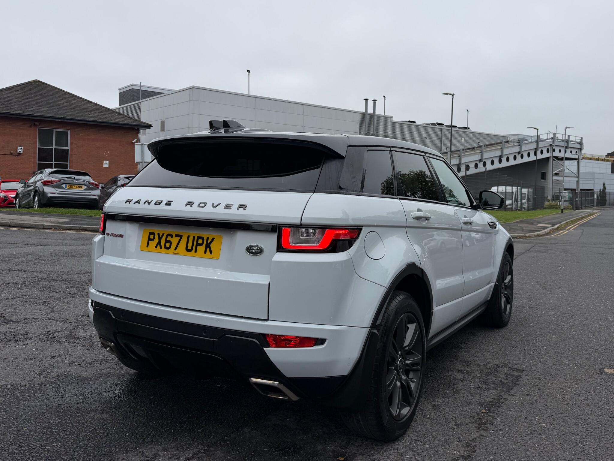 Land Rover Range Rover Evoque - Image 16