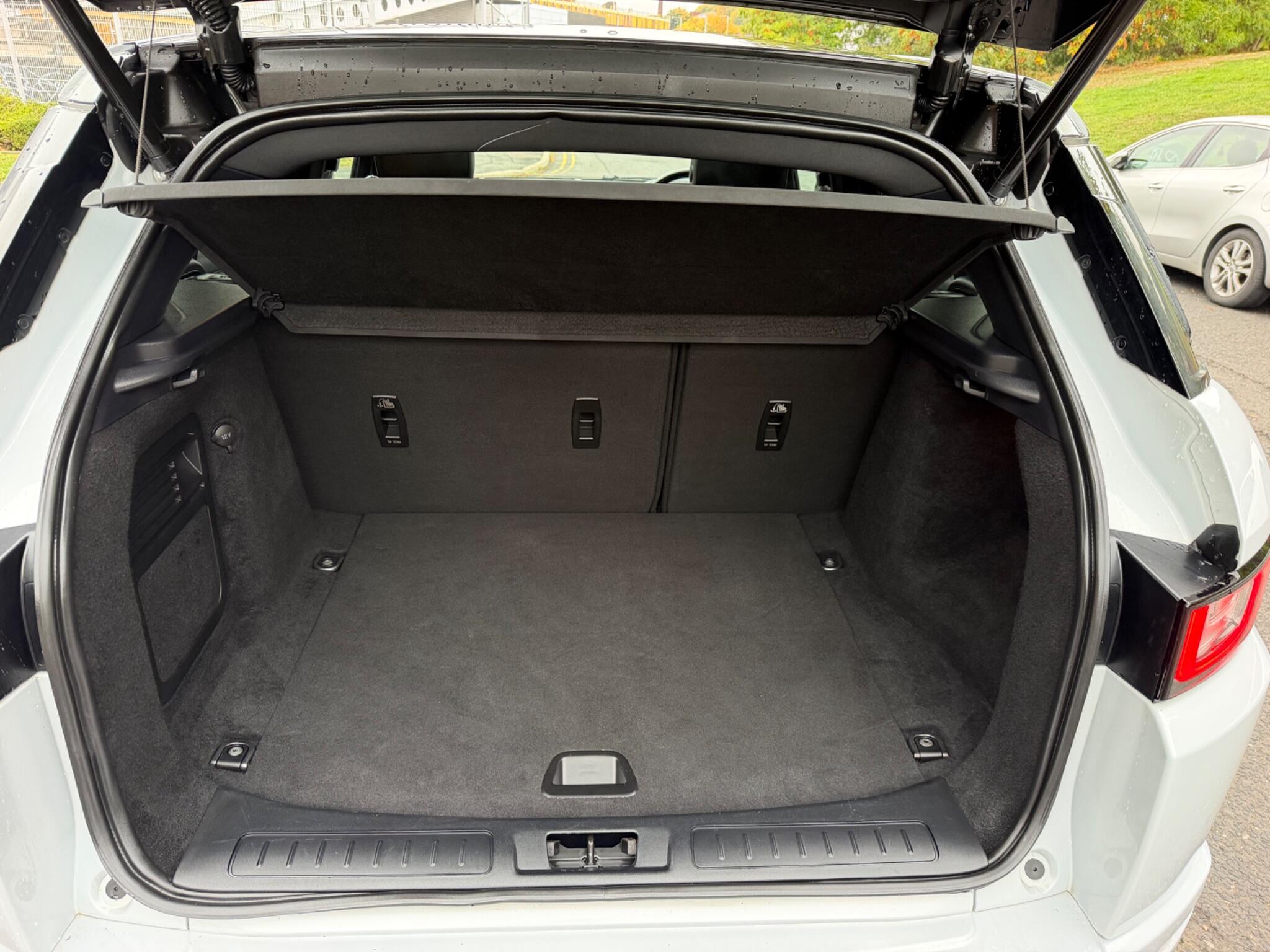 Land Rover Range Rover Evoque - Image 18