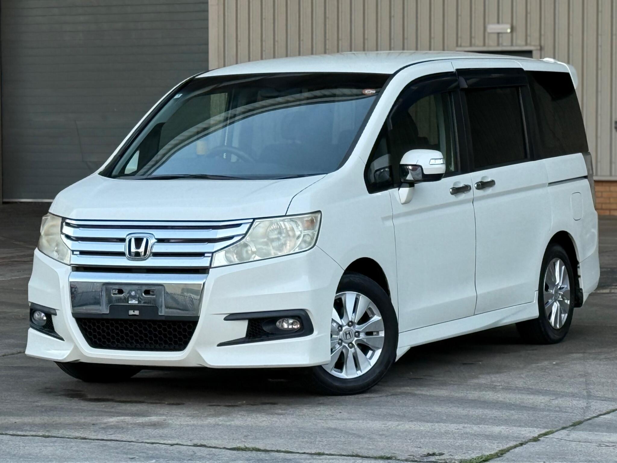 Honda Stepwagon - Image 9