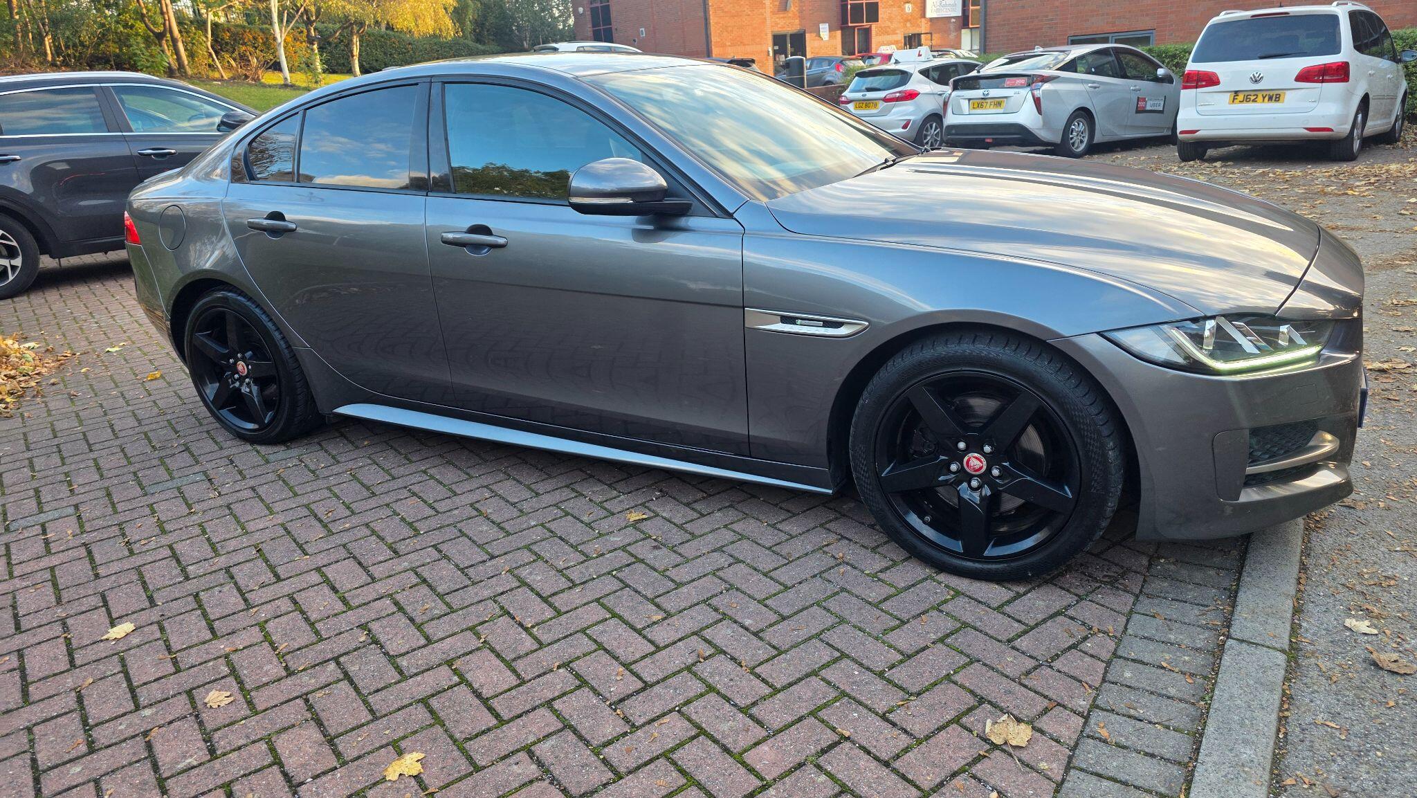 Jaguar XE - Image 5