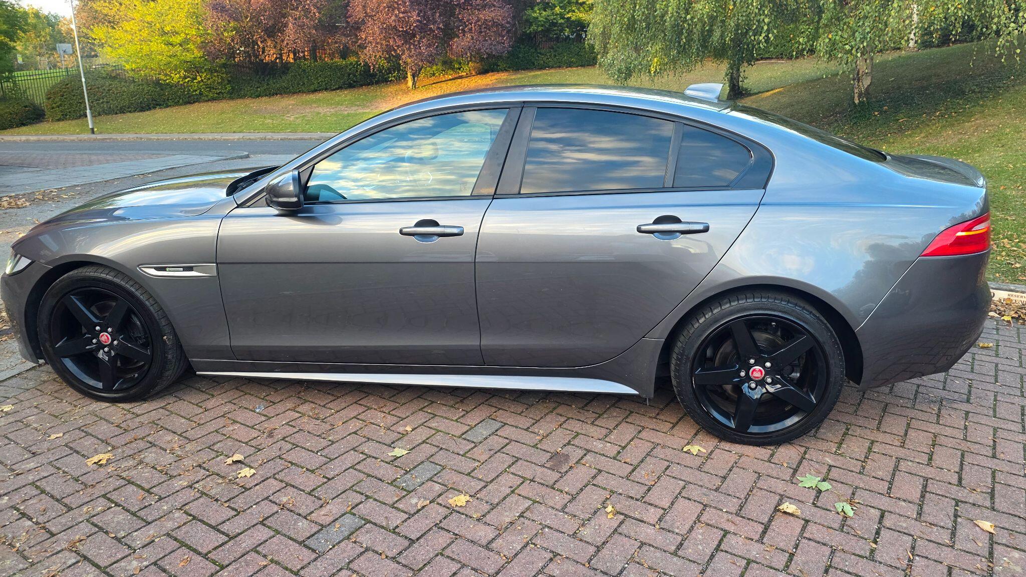 Jaguar XE - Image 13
