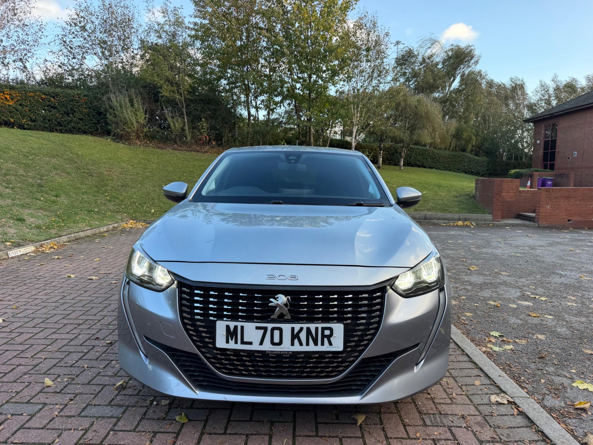 Peugeot 208 - Image 3