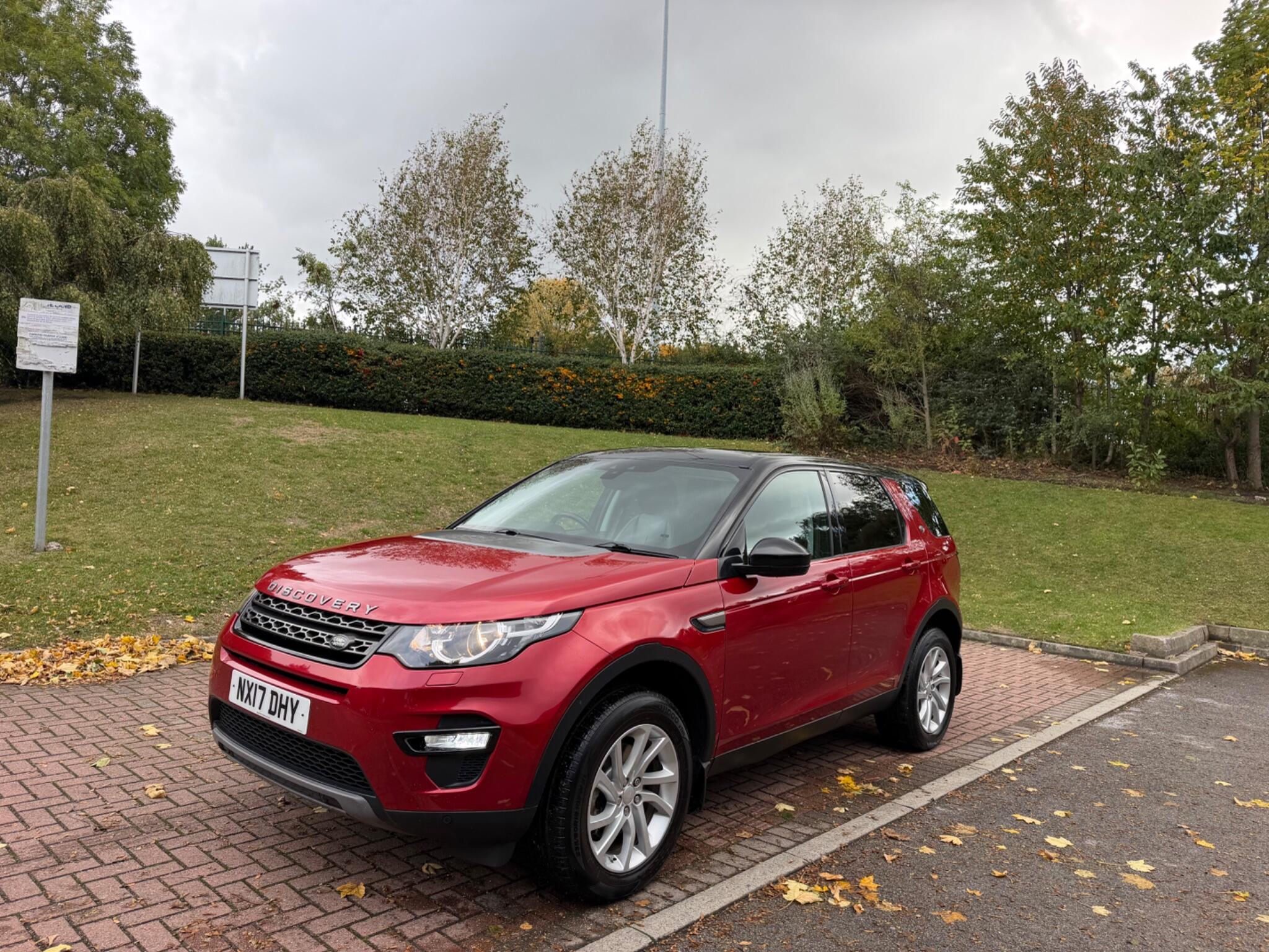 Land Rover DISCOVERY SPORT - Image 11