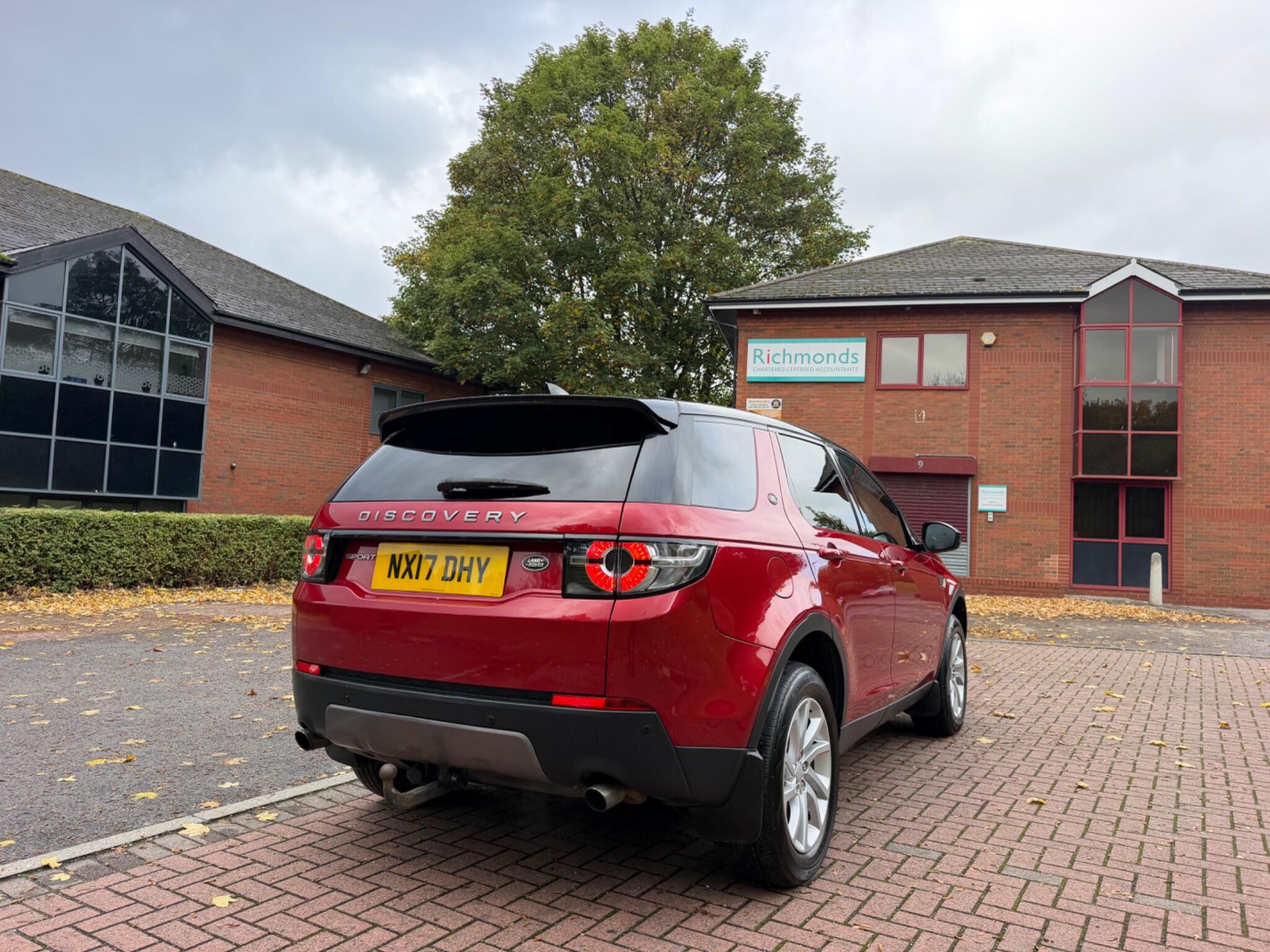 Land Rover DISCOVERY SPORT - Image 16