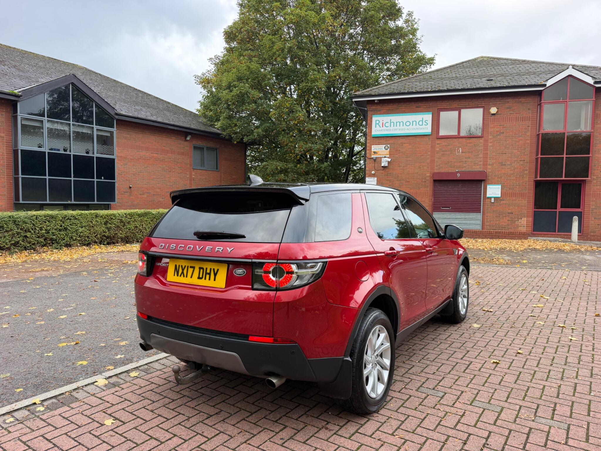 Land Rover DISCOVERY SPORT - Image 17