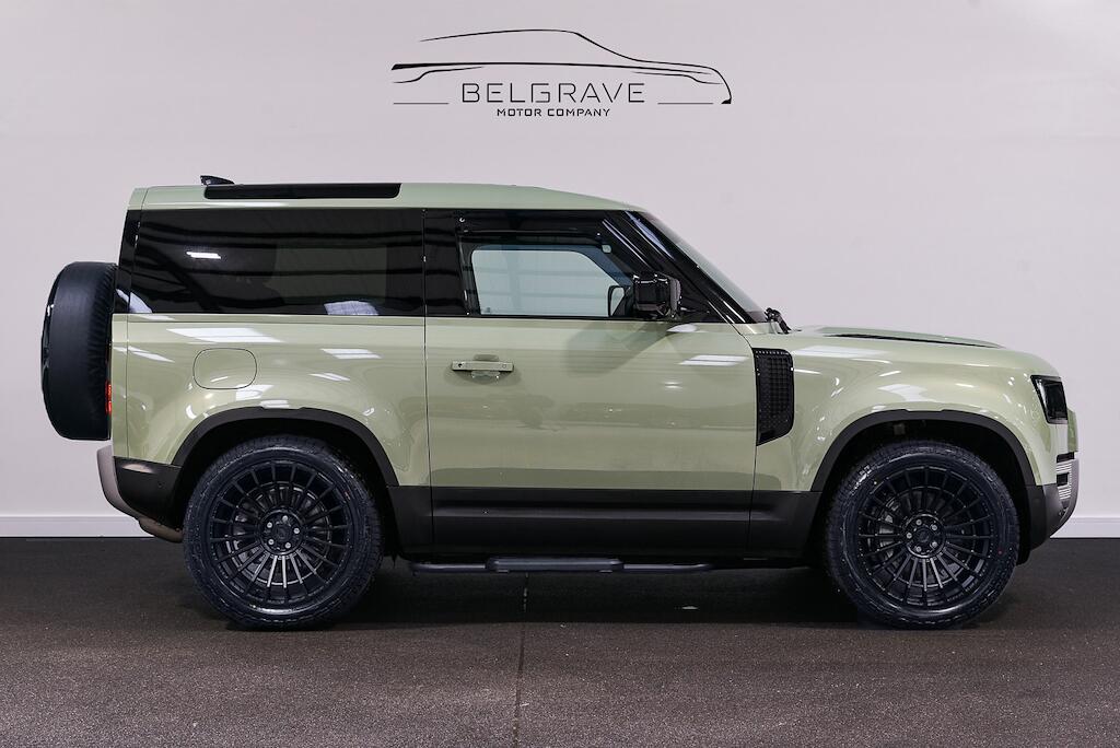 Land Rover Defender 90