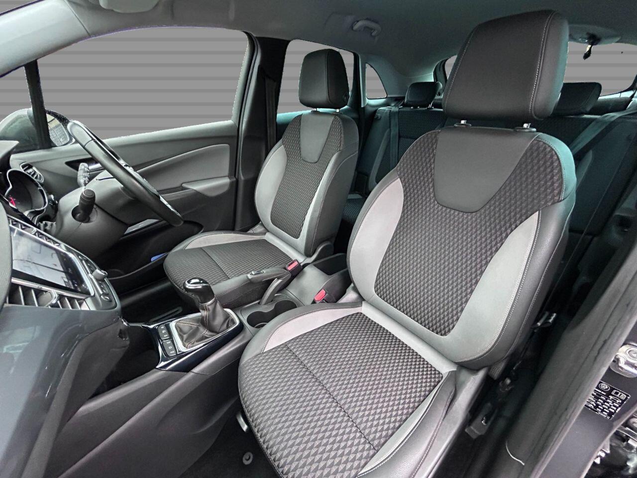 Vauxhall Crossland X - Image 14