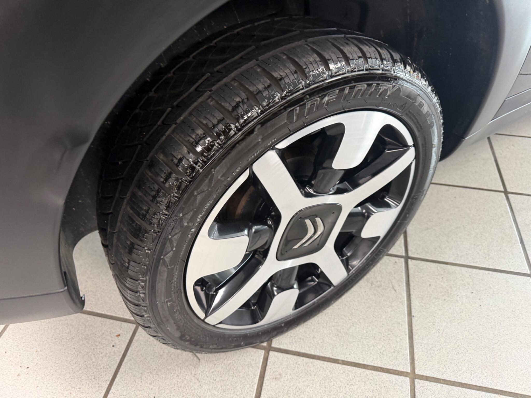 Citroen C4 Cactus - Image 18