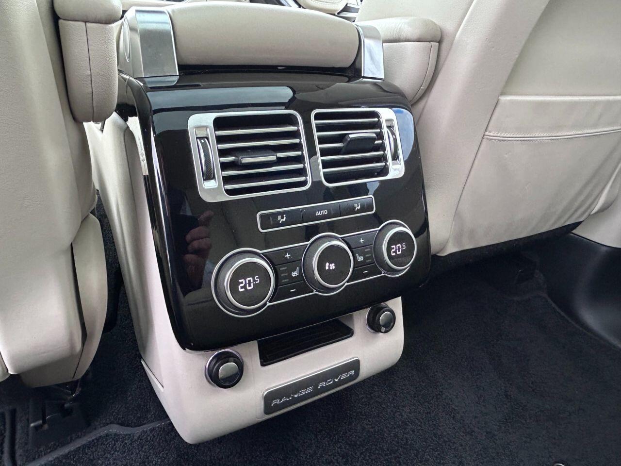 Land Rover Range Rover - Image 19