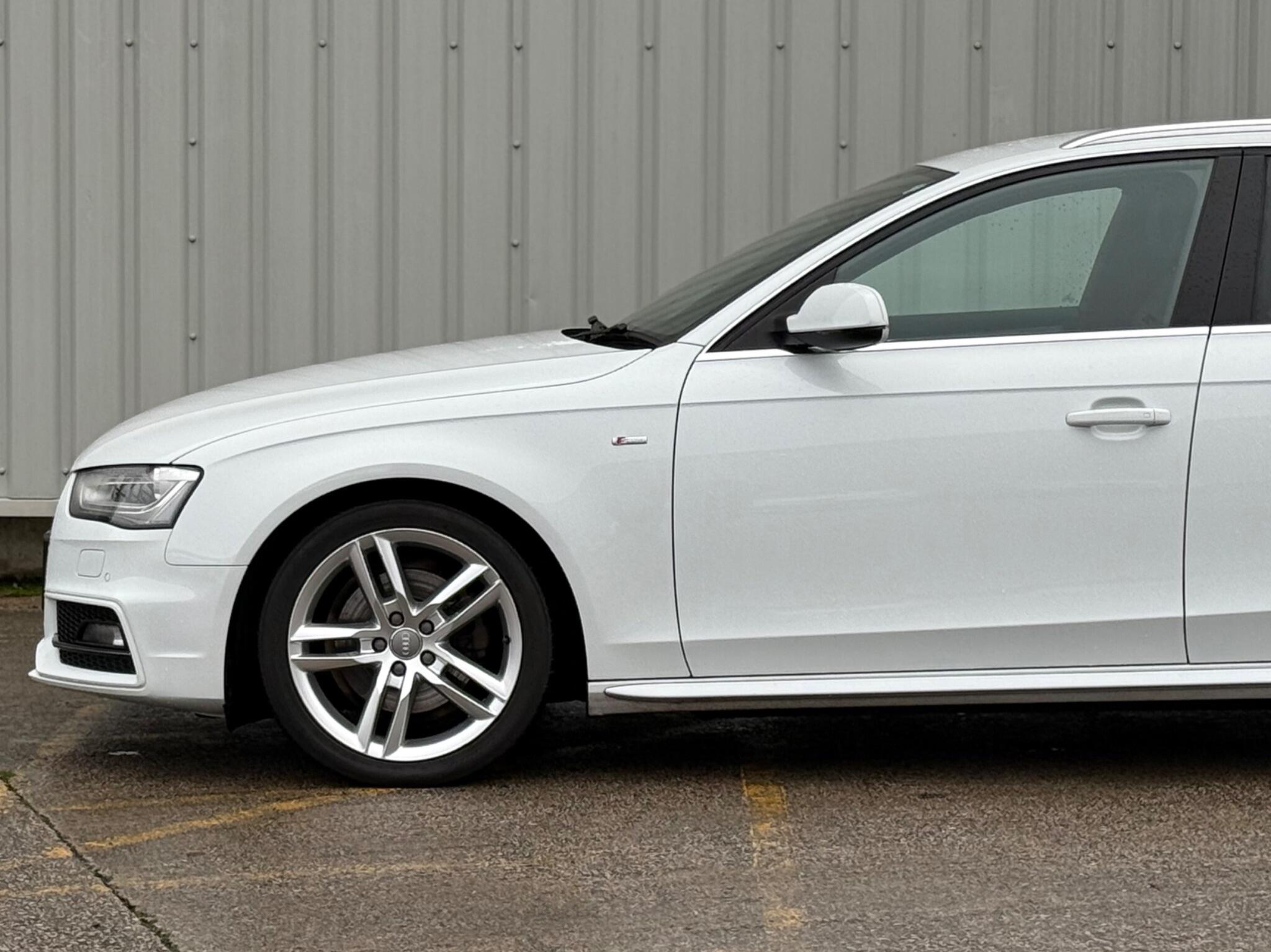 Audi A4 Avant - Image 13